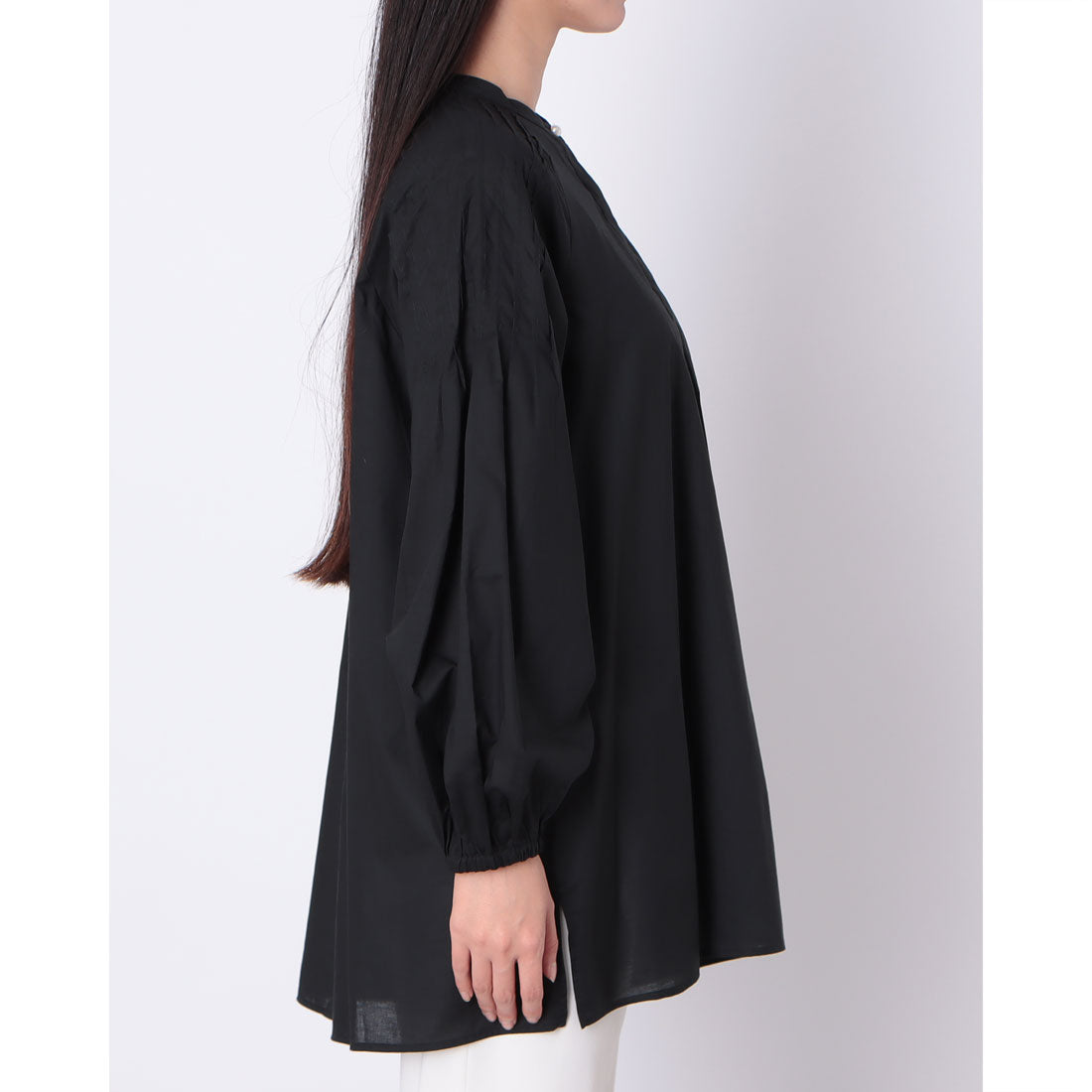 ドゥクラッセ DoCLASSE コットンローン・ピンタックブラウス (ブラック) ブラック