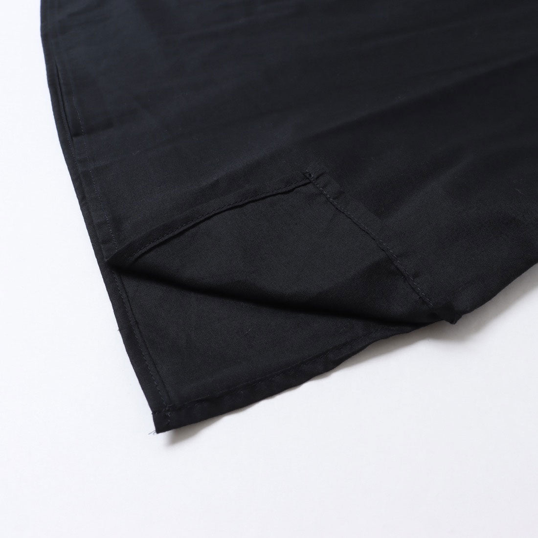 ドゥクラッセ DoCLASSE コットンローン・ピンタックブラウス (ブラック) ブラック