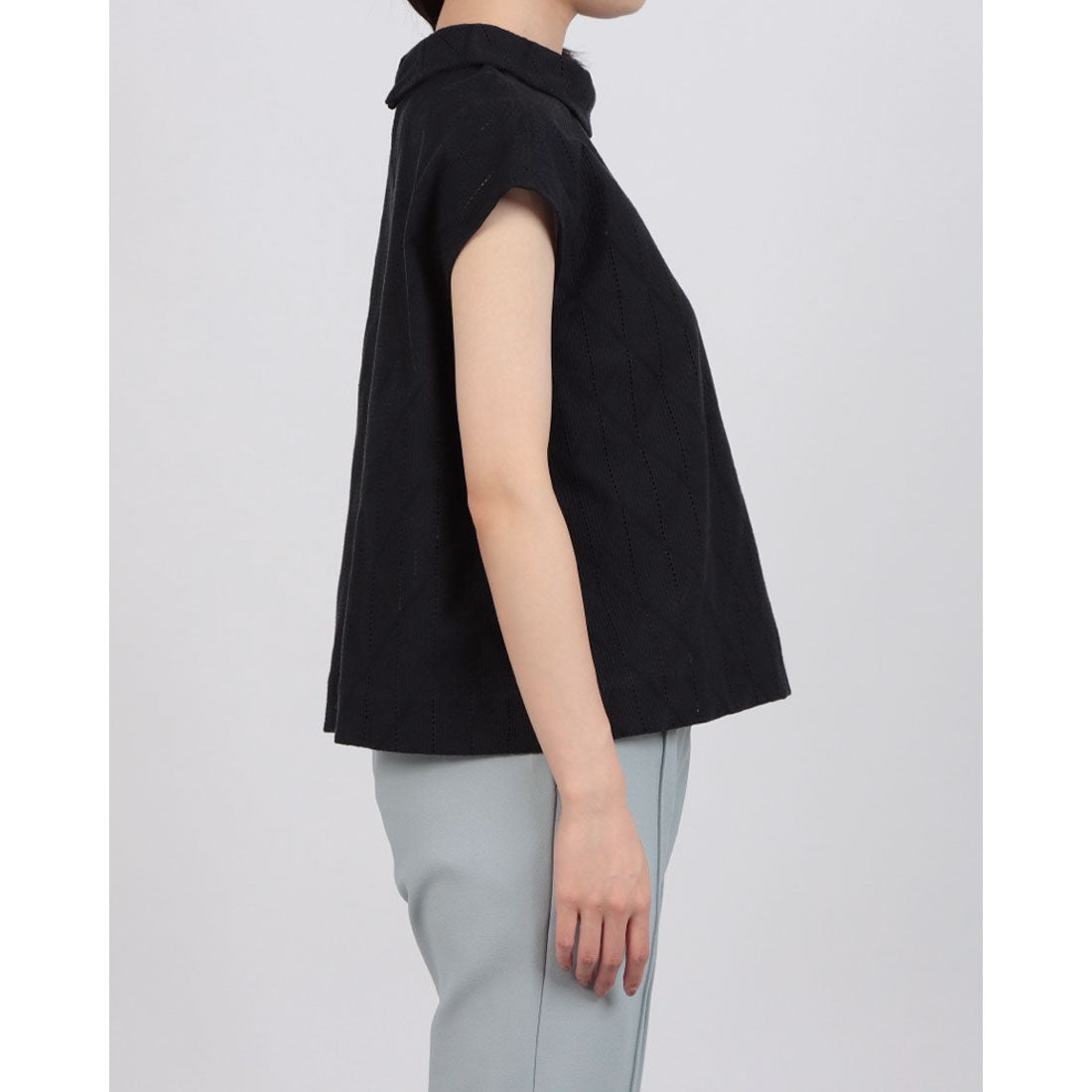 ドゥクラッセ DoCLASSE カットワークレース・ロール衿ブラウス (ブラック) ブラック