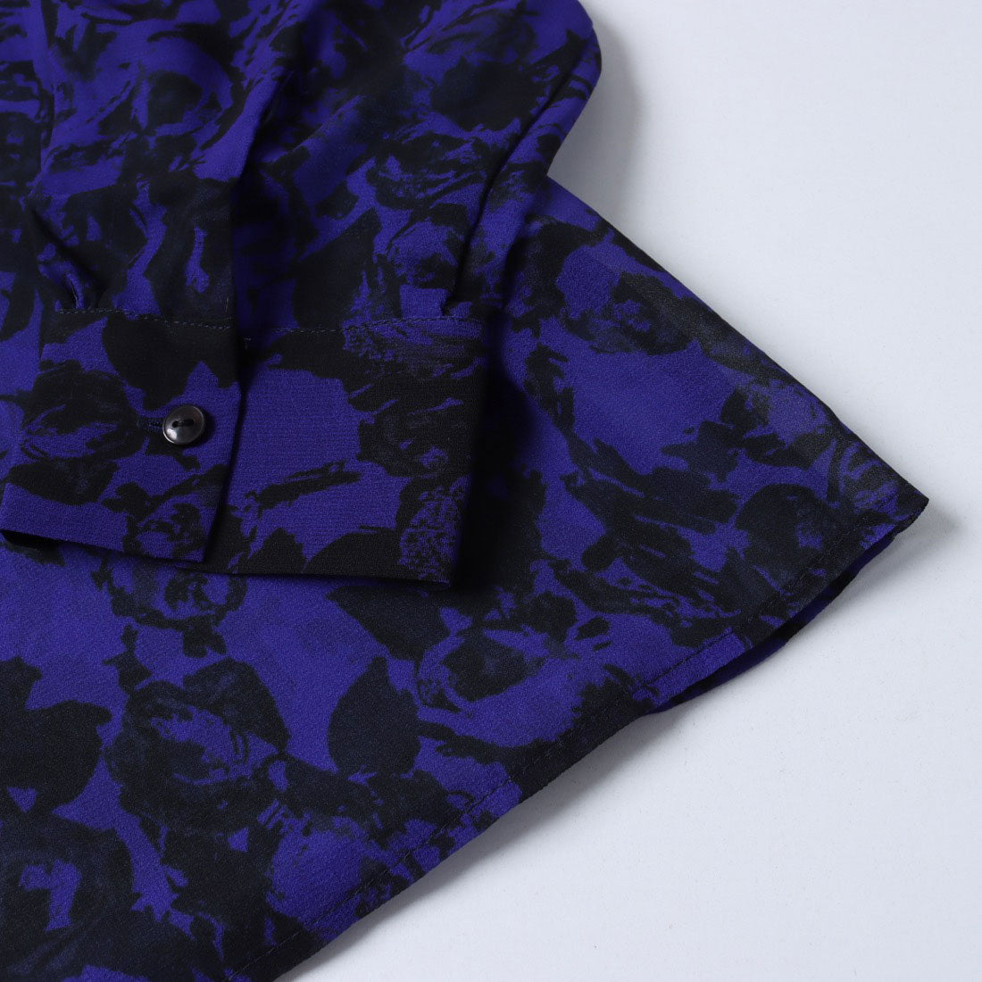 ドゥクラッセ DoCLASSE シフォンジョーゼット・総柄ブラウス (パープル) パープル