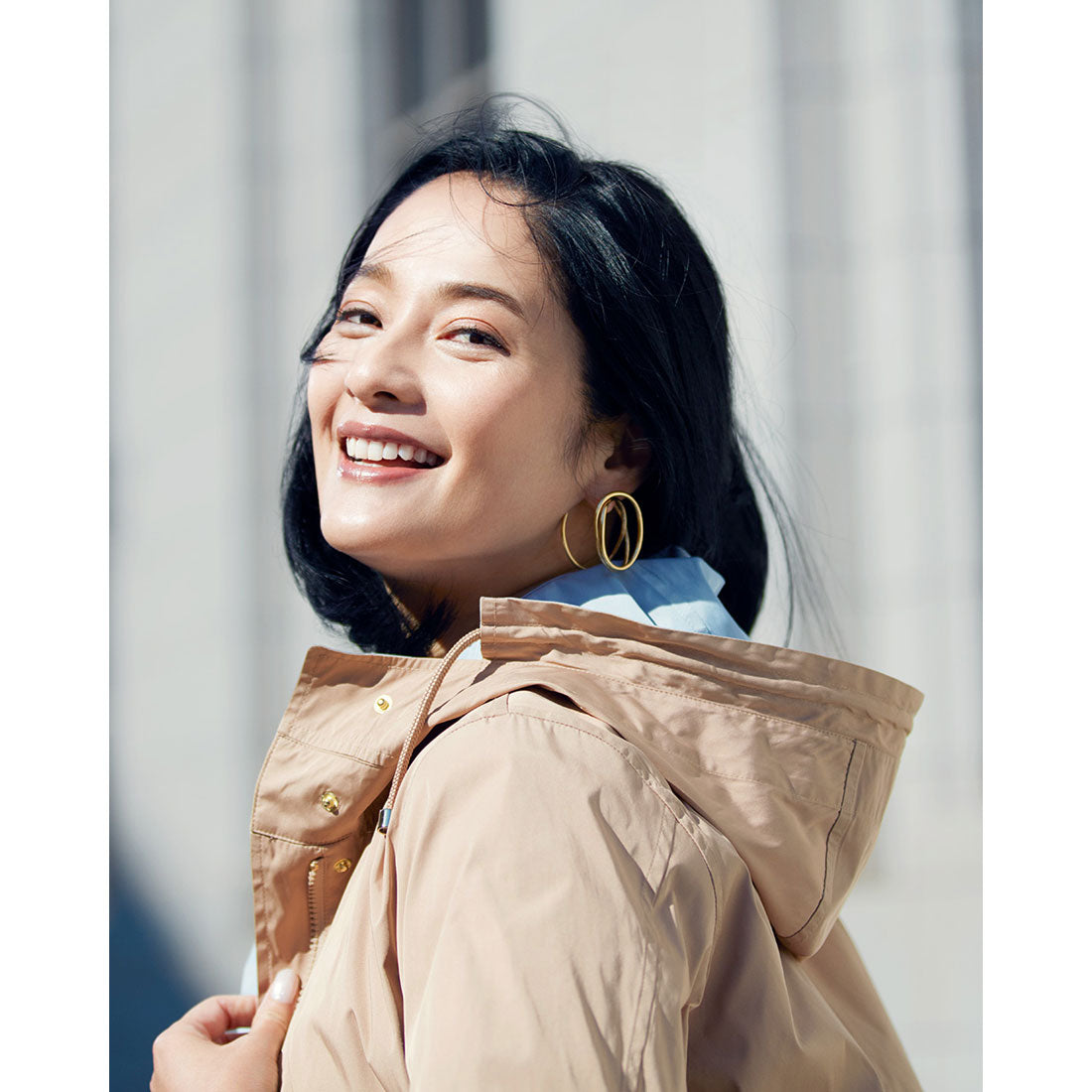 ドゥクラッセ DoCLASSE 二重織リバーシブル・パーカー