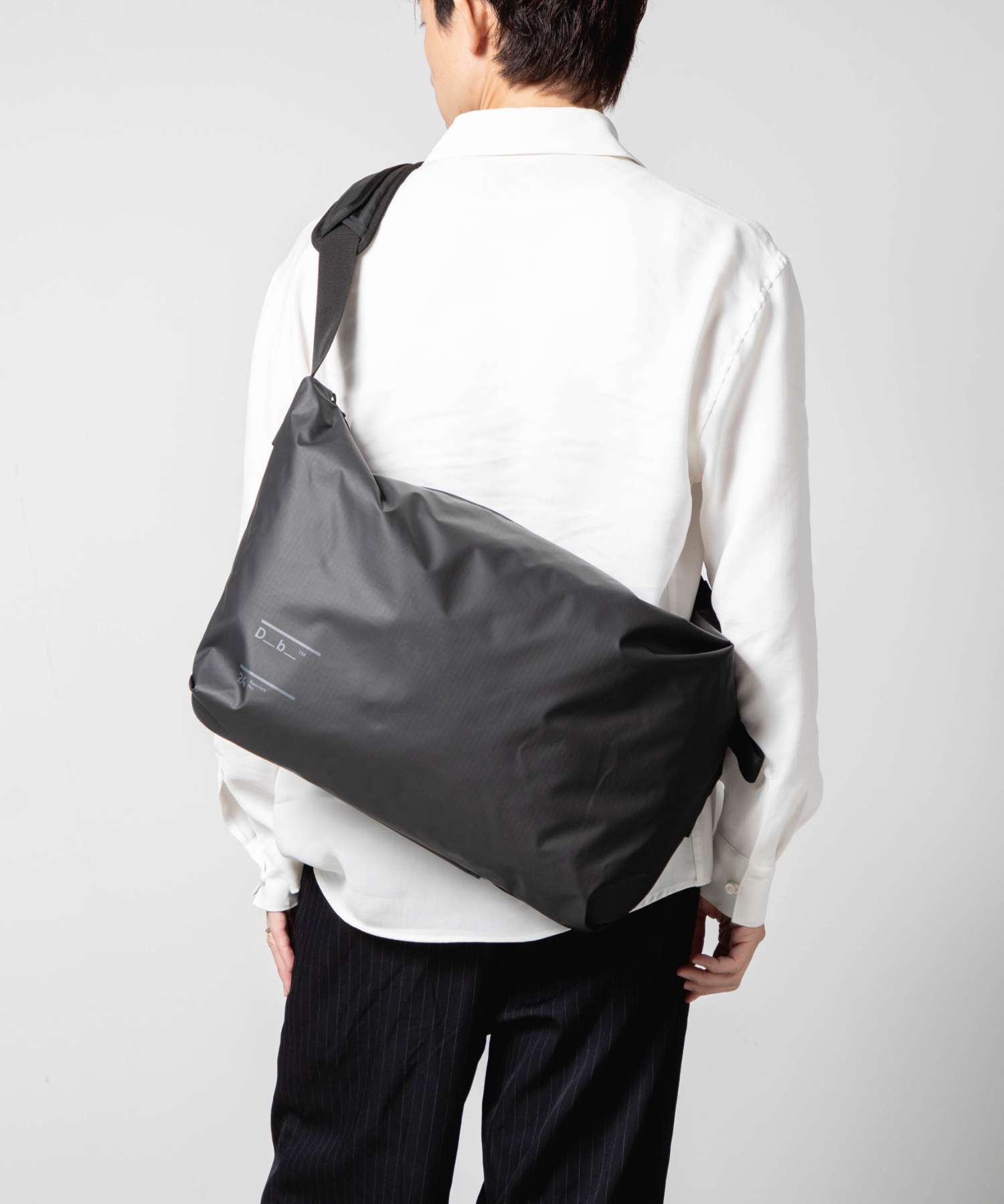 ディービー Db ディービー Db Journey Ramverk ランマク Pro Sling Bag 24L プロ スリングバック 5000501 ワンショルダー ショルダーバッグ メンズ バッグ (BLACK OUT/ブラックアウト) BLACK OUT/ブラックアウト