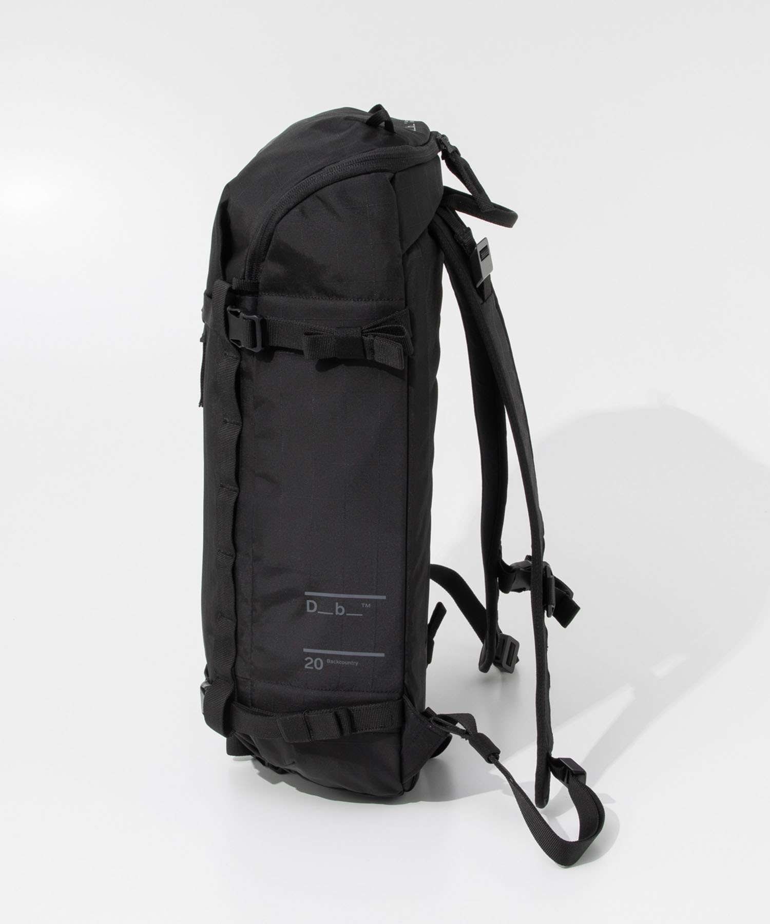 ディービー Db ディービー Db Journey Backcountry バックカントリー Backpack 20L バックパック 1000180 リュックサック ユニセックス バッグ (BLACK OUT/ブラックアウト) BLACK OUT/ブラックアウト