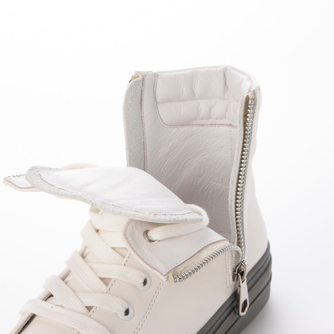 de ocho A de ocho de ocho A de ocho de ocho A de ocho High-top sneakers