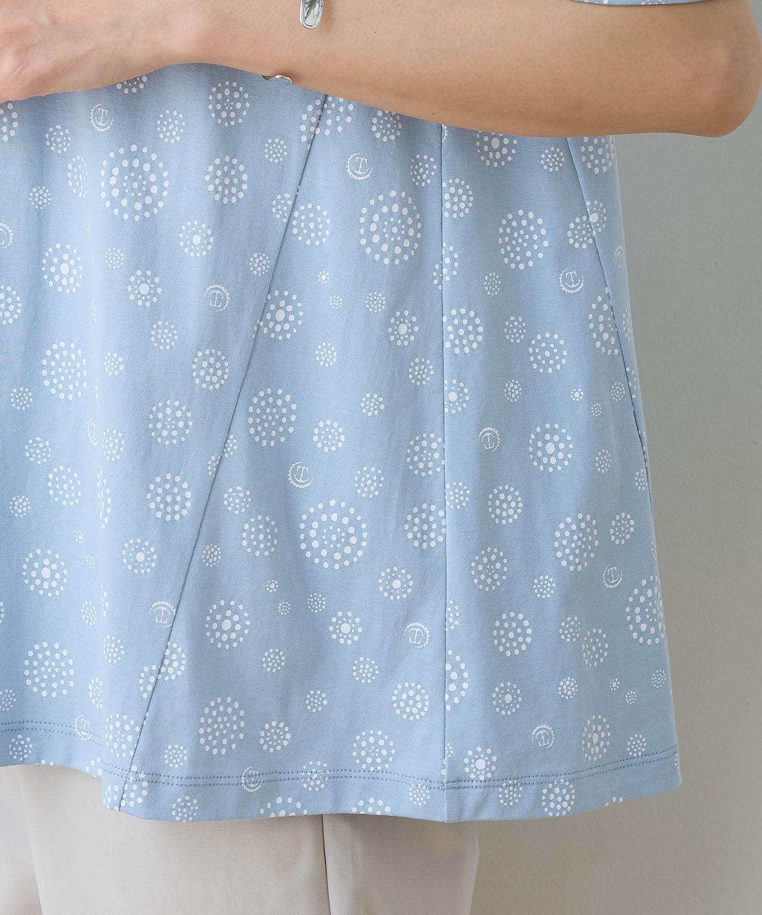 デコイ DECOY 【ひやさら】【UVカット】【友桝飲料コラボ】ドットロゴプリントTシャツ (ホワイト) ホワイト