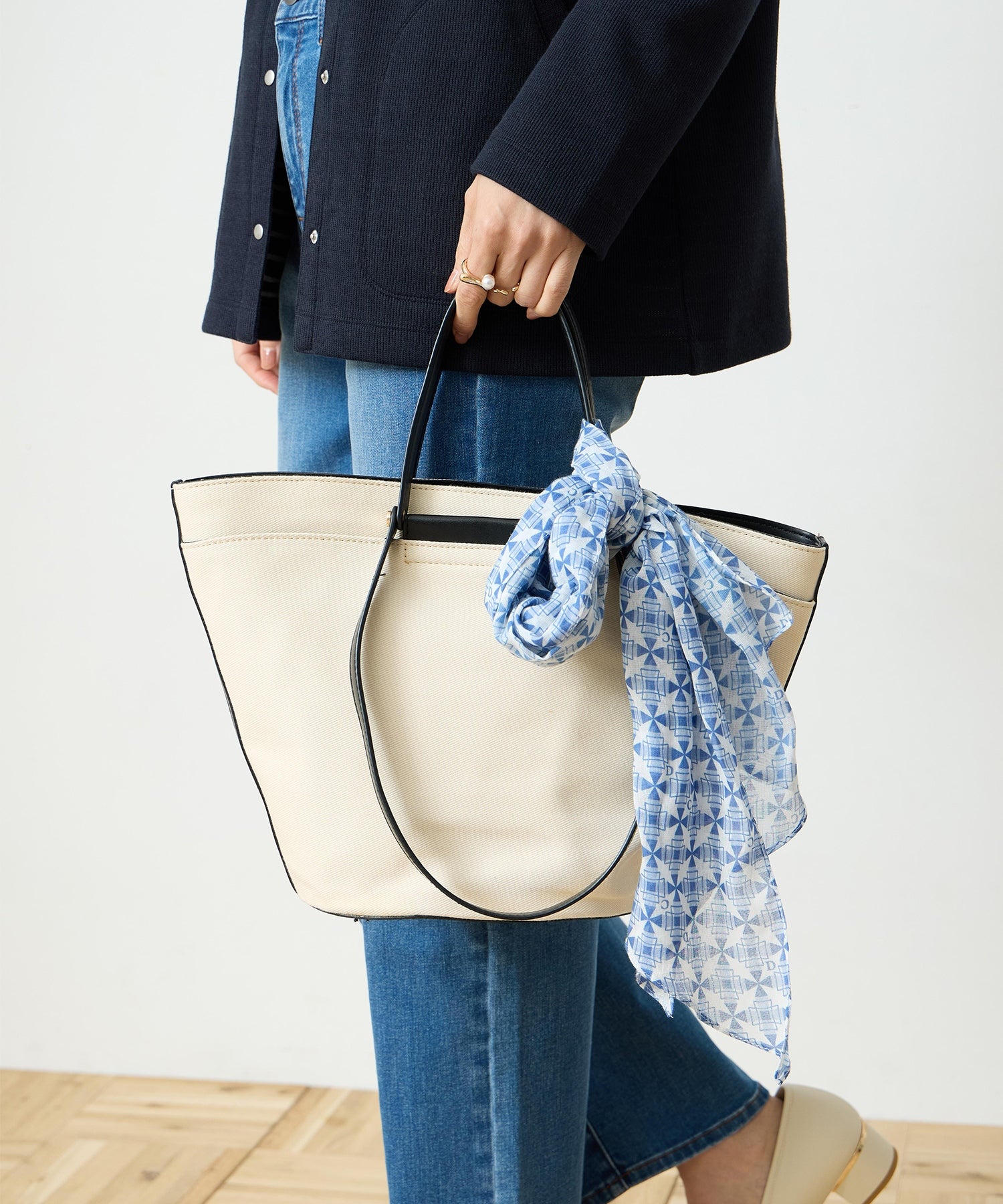 デコイ DECOY モノグラムストール (ネイビー) ネイビー