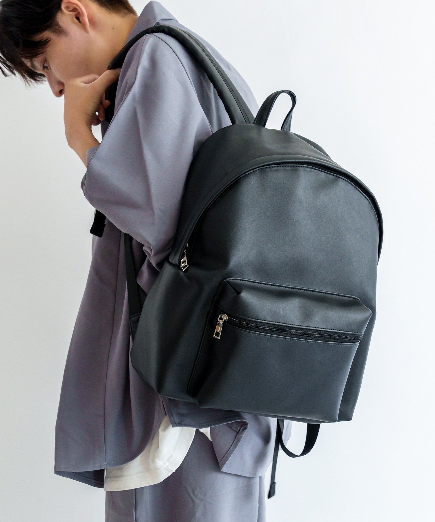 デバイスプラス DEVICE+ DEVICE+ スクエア バックパック (ブラック) BK