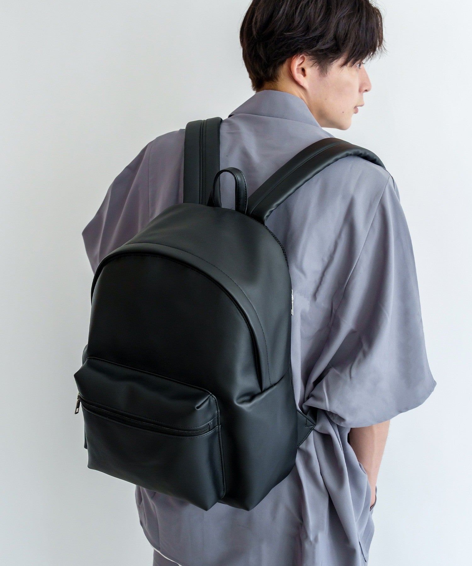 デバイスプラス DEVICE+ DEVICE+ スクエア バックパック (ブラック) BK