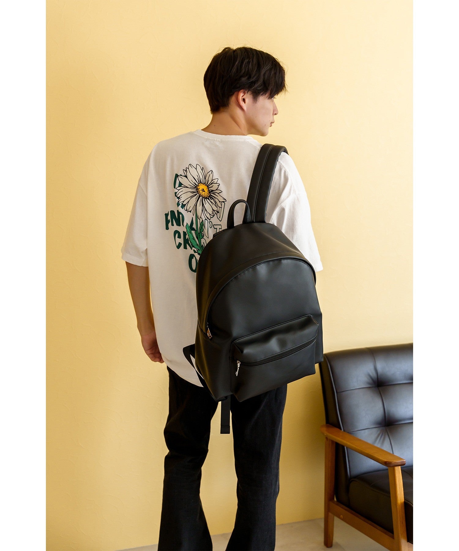 デバイスプラス DEVICE+ DEVICE+ スクエア バックパック (ブラック) BK