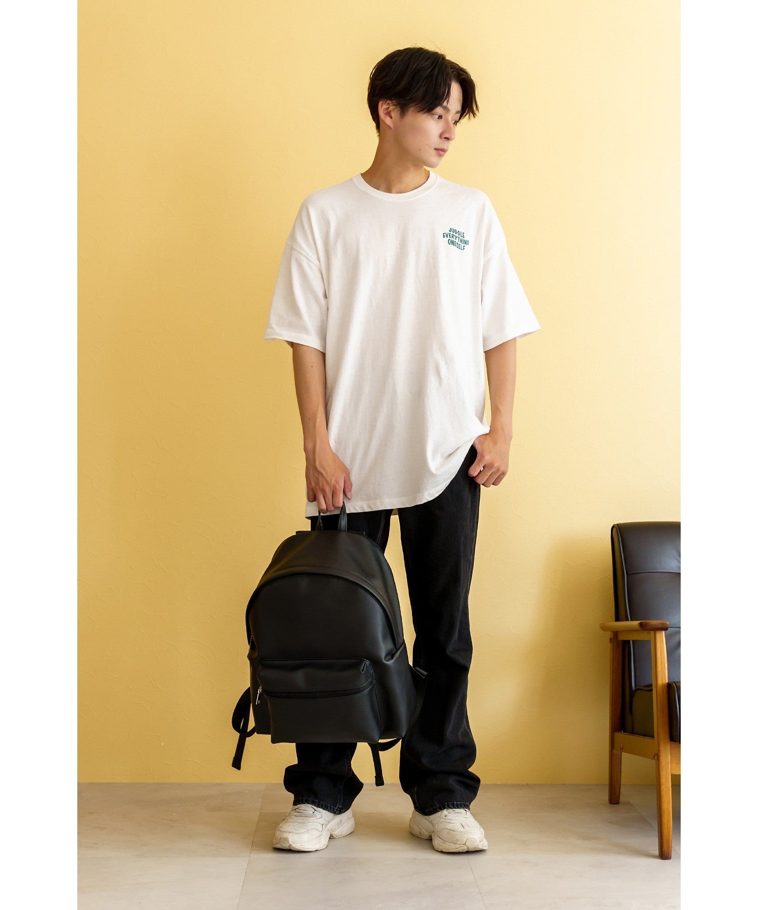 デバイスプラス DEVICE+ DEVICE+ スクエア バックパック (ブラック) BK