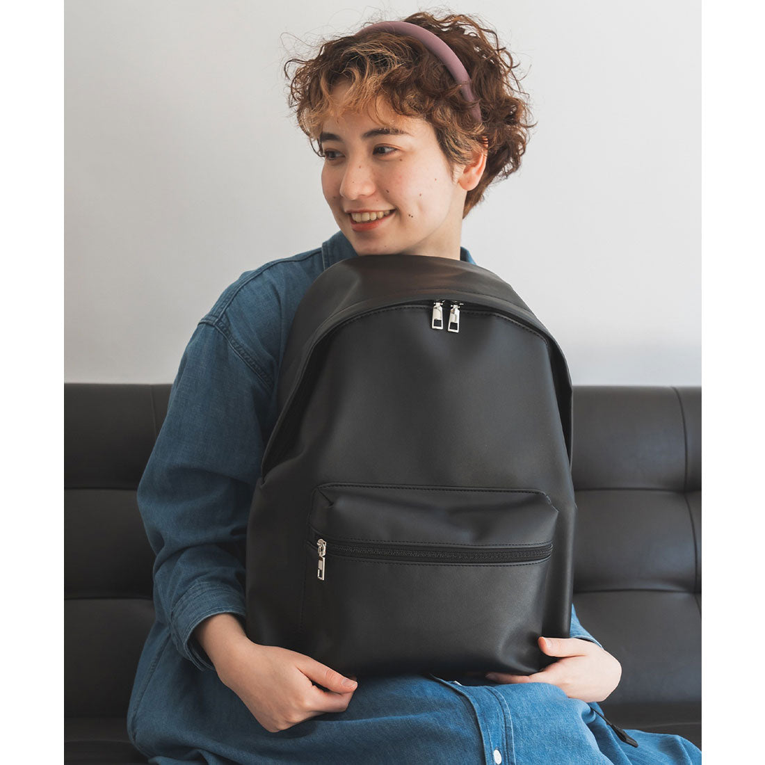 デバイスプラス DEVICE+ DEVICE+ スクエア バックパック (ブラック) BK