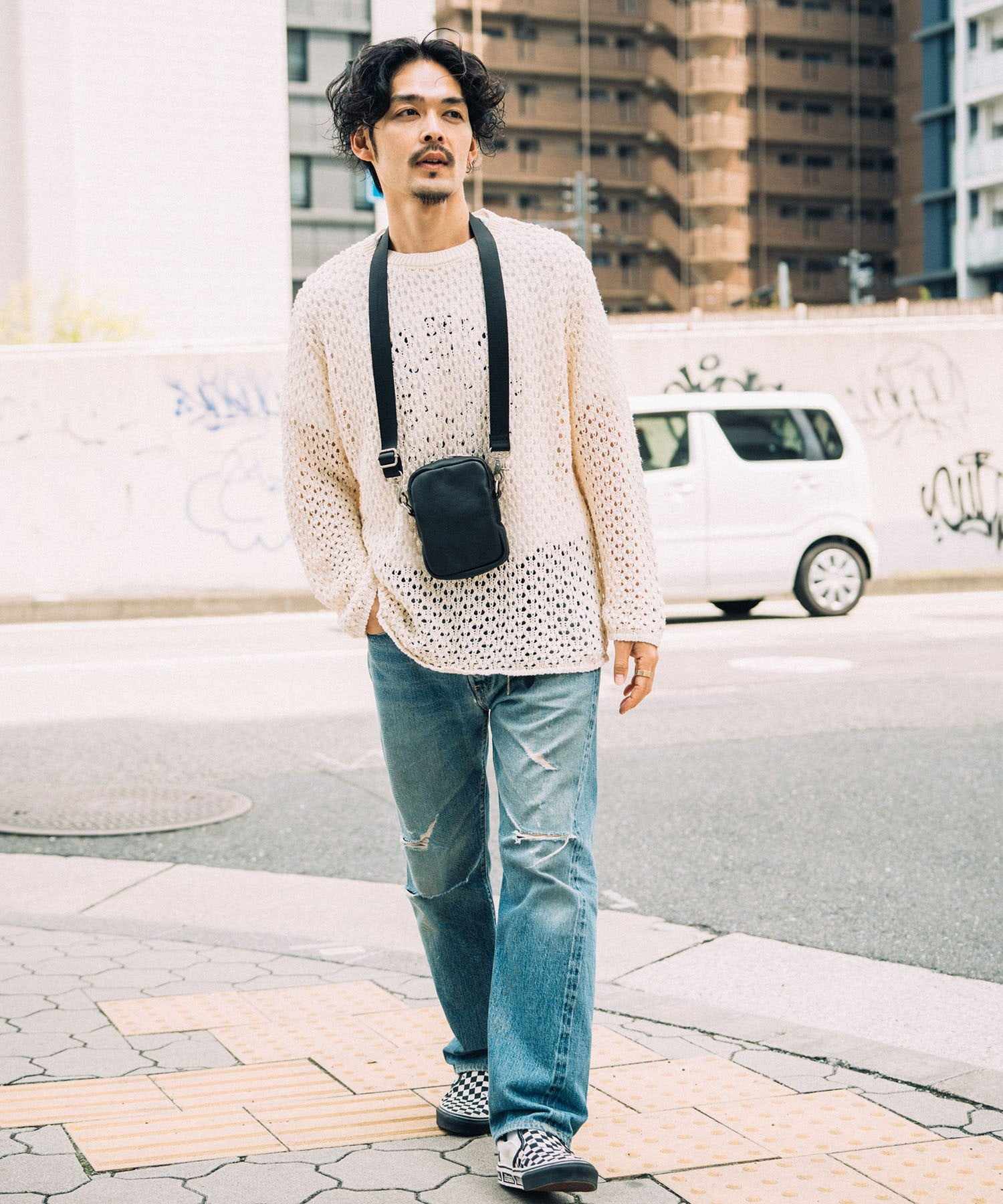 デバイスプラス DEVICE+ 本革カウレザー ミニショルダーバッグ