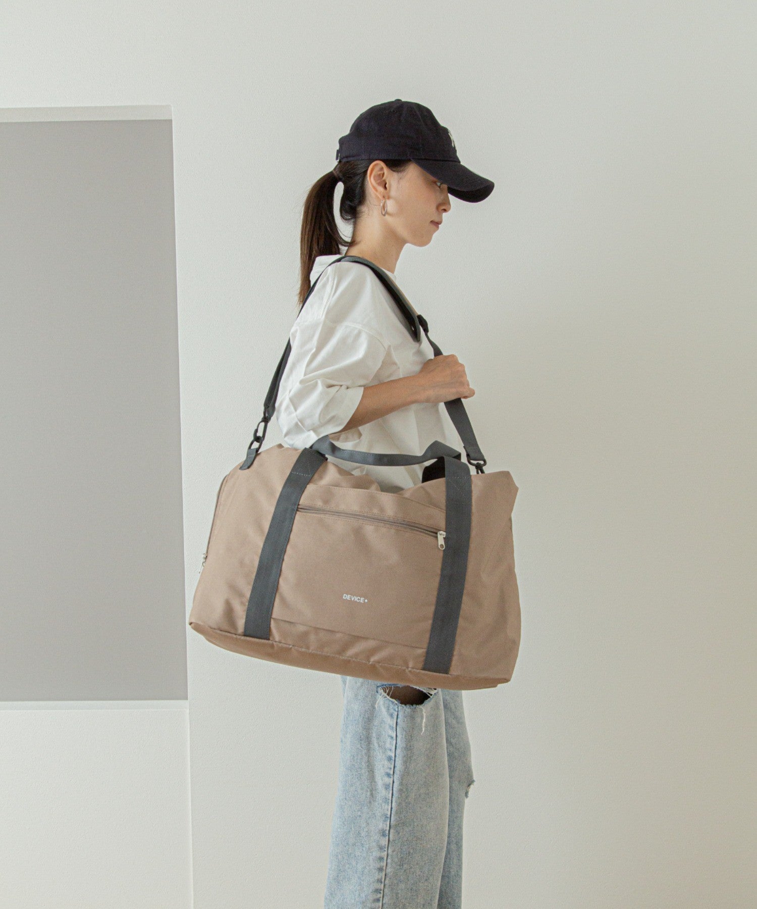 デバイスプラス DEVICE+ 【折りたたんで収納可能】 3way ボストンバッグ (グレーベージュ) GYBE