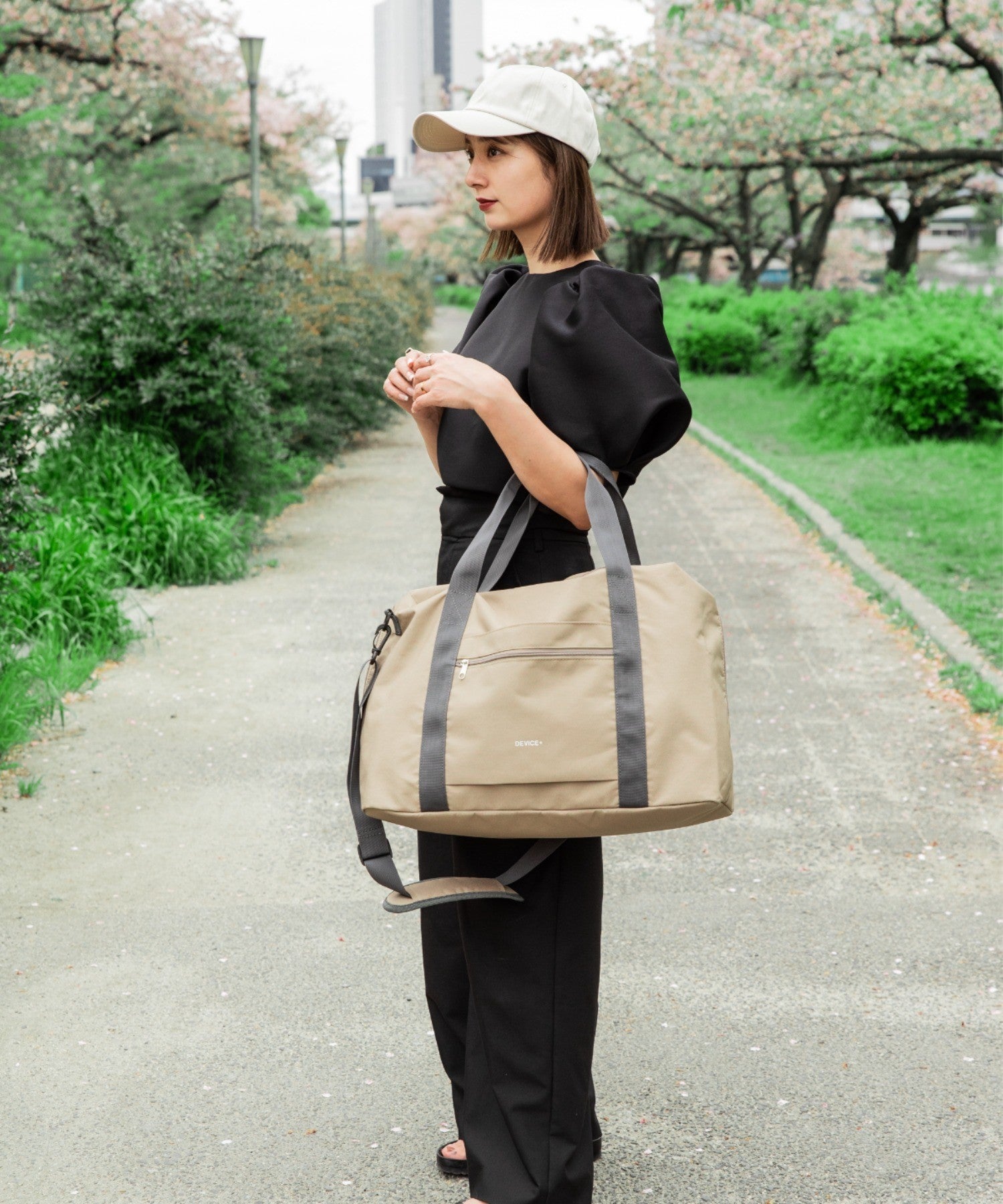 デバイスプラス DEVICE+ 【折りたたんで収納可能】 3way ボストンバッグ (グレーベージュ) GYBE