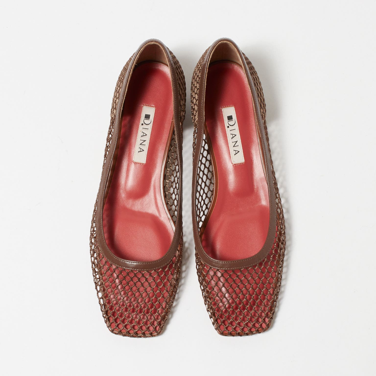 ダイアナ DIANA フラットパンプス