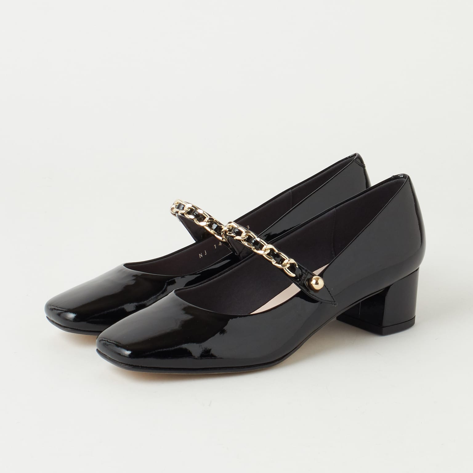 ダイアナ DIANA ストラップ付きパンプス (黒エナメル) 黒エナメル