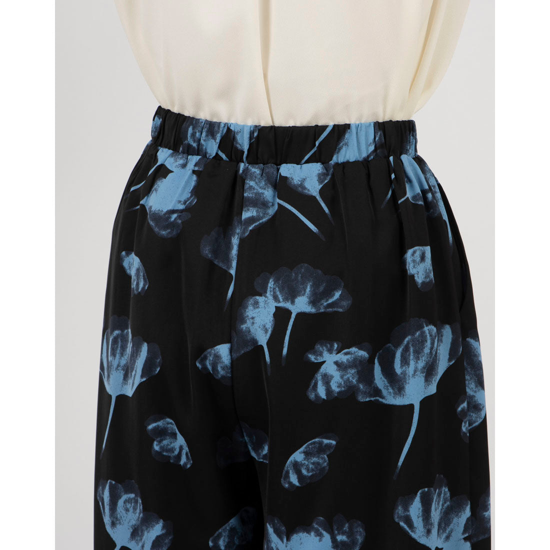 Doux Archives Pattern Pants