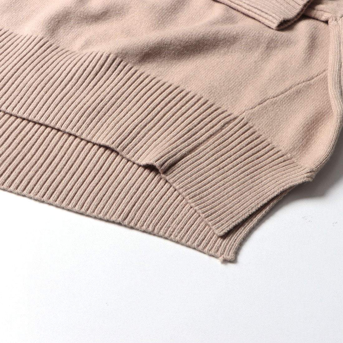 ドゥ アルシーヴ DOUX ARCHIVES ロゴgardenニット (GRG) GRG