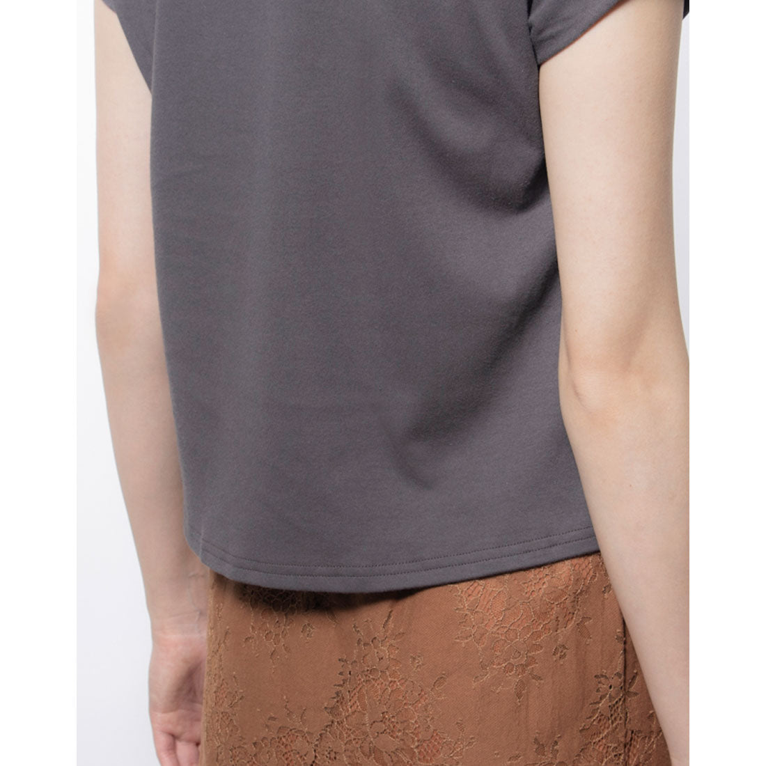 ドゥ アルシーヴ DOUX ARCHIVES ノースリーブTシャツ チャコール