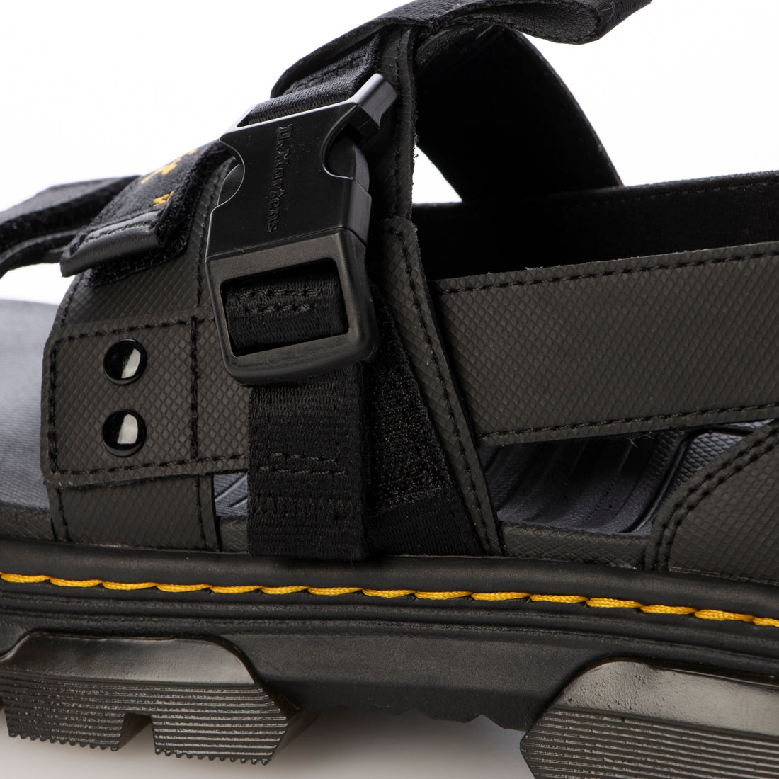 ドクターマーチン Dr.Martens PEARSON(ペアソン)スポーツサンダル 31574001 (ブラック) ブラック