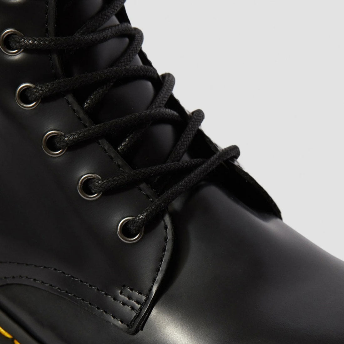 ドクターマーチン Dr.Martens JADON 8ホールブーツ(JADON 8 HOLE BOOT) (BLACK) BLACK
