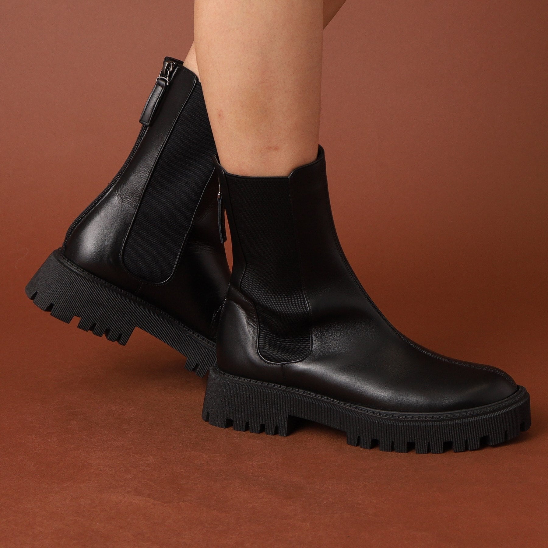 ドレステリア DRESSTERIOR Dhyana.(ディアナドット) バックファスナー チェルシーブーツ (ブラック(019)) ブラック(019)