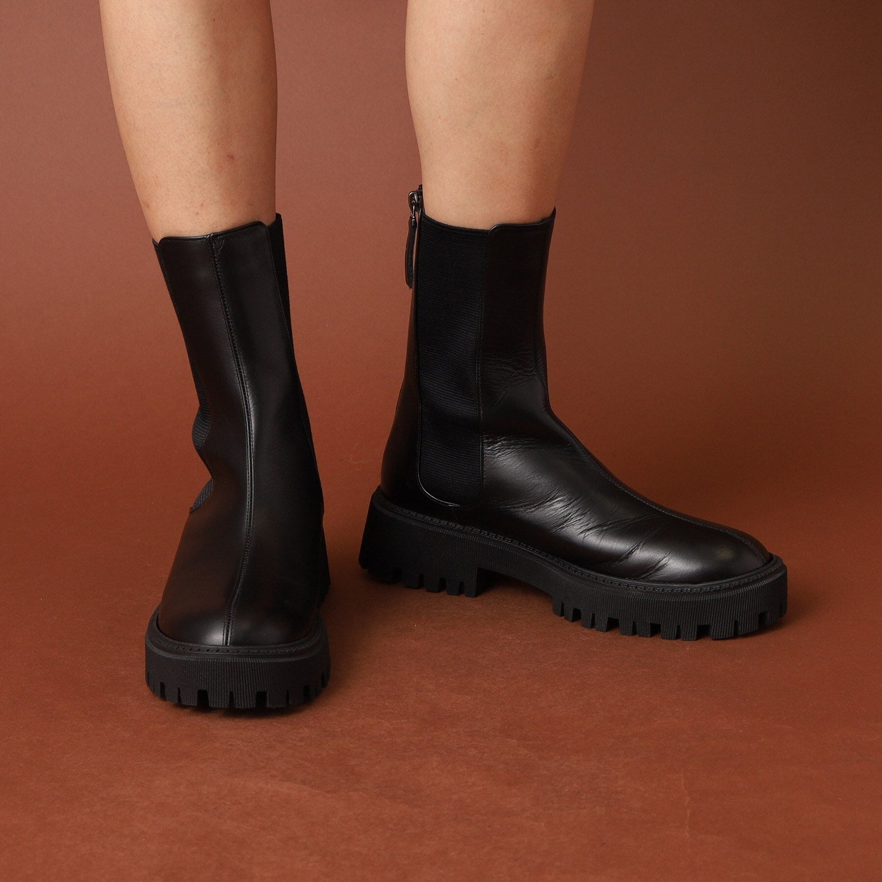 ドレステリア DRESSTERIOR Dhyana.(ディアナドット) バックファスナー チェルシーブーツ (ブラック(019)) ブラック(019)