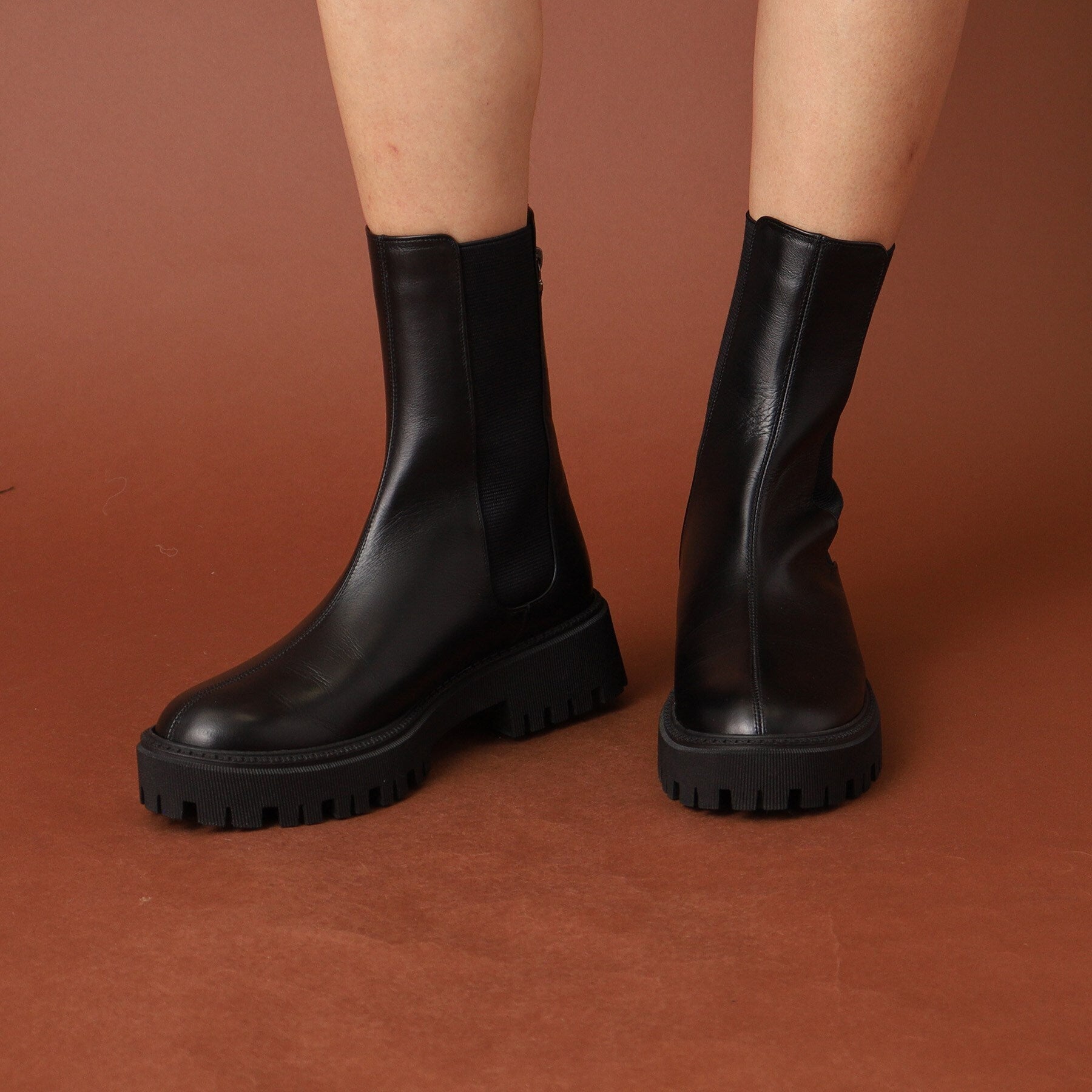 ドレステリア DRESSTERIOR Dhyana.(ディアナドット) バックファスナー チェルシーブーツ (ブラック(019)) ブラック(019)