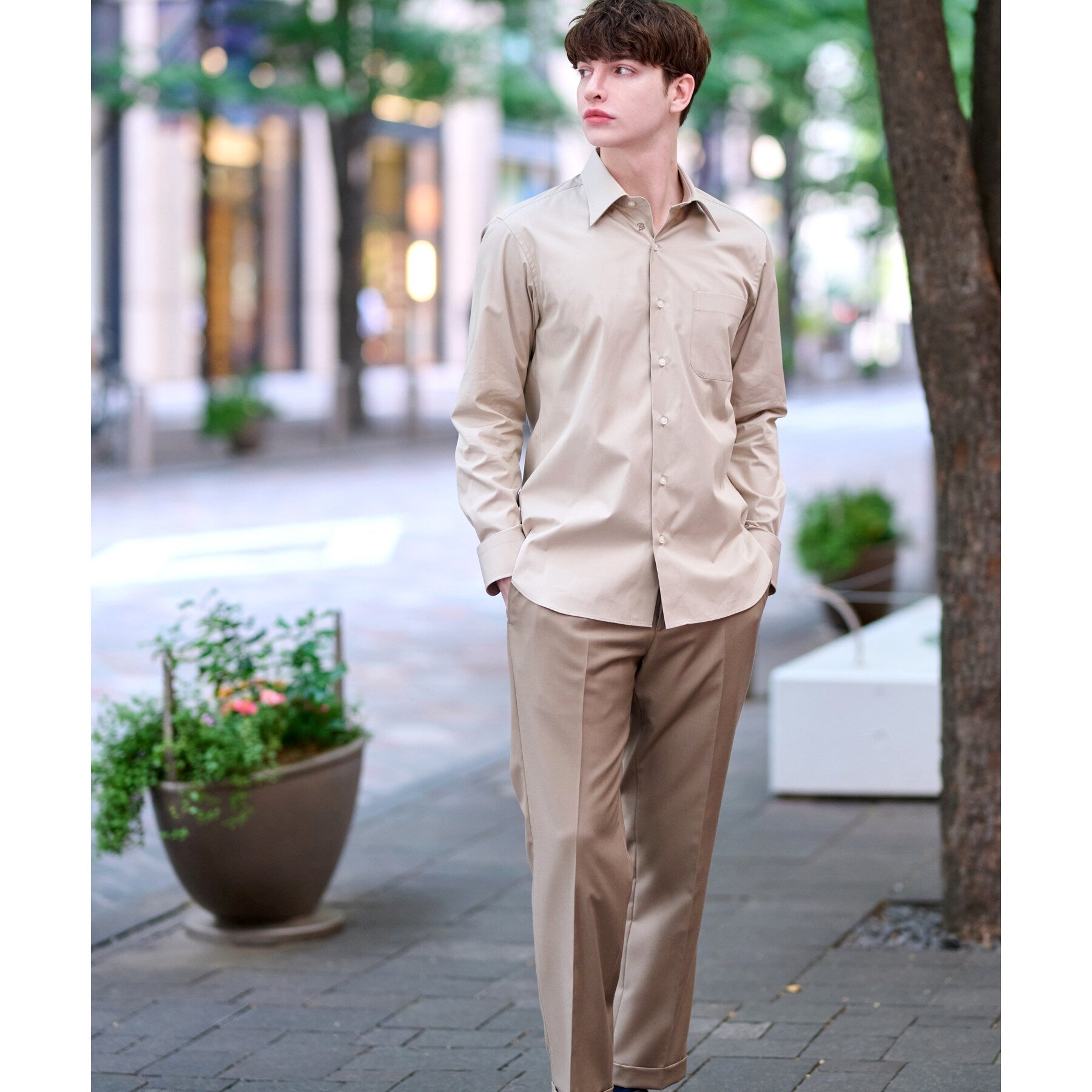 ドレステリア DRESSTERIOR レギュラカラードレスシャツ (ライトベージュ(051)) ライトベージュ(051)