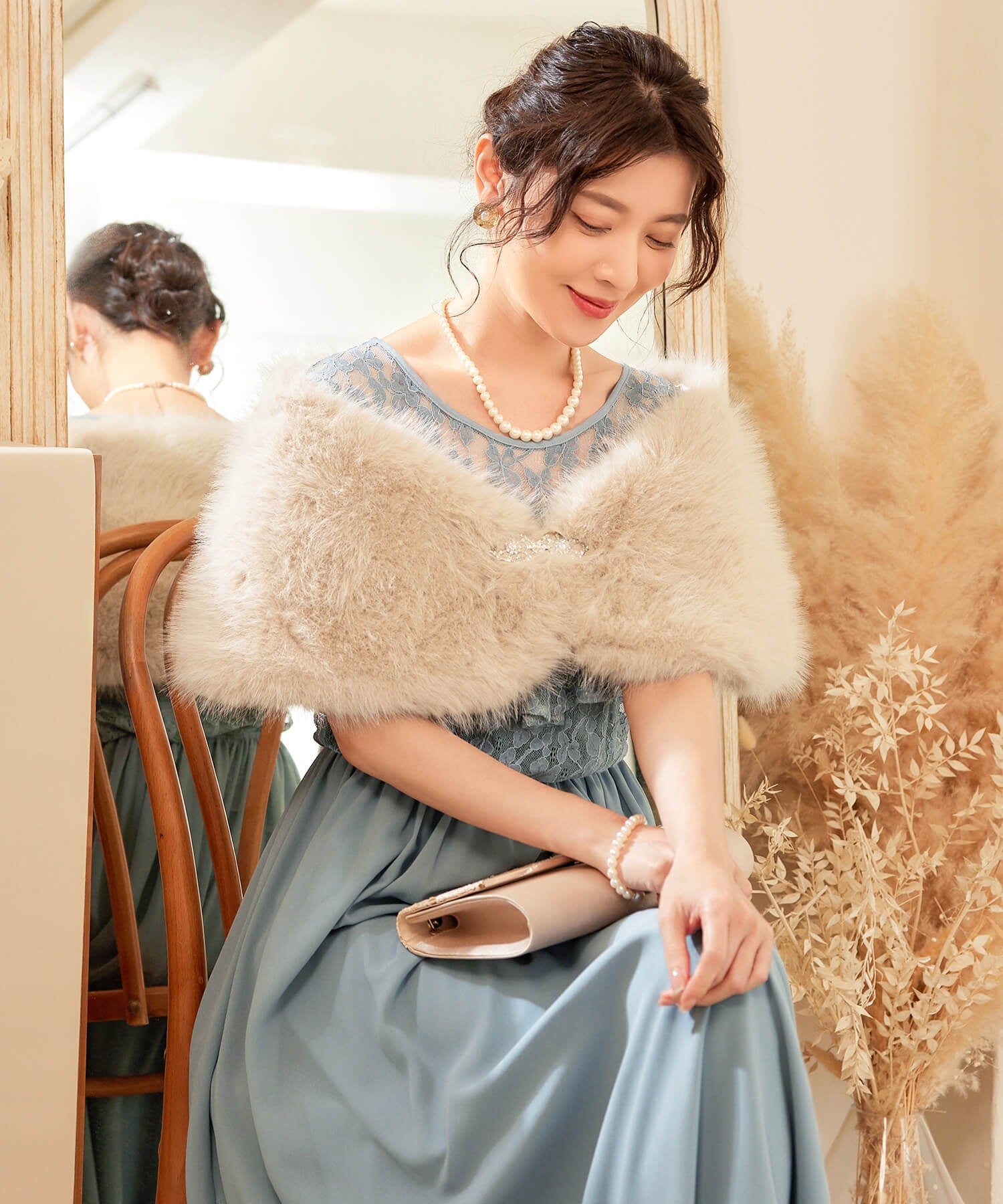 ドレスプラス DRESS+ ショール ラビットフェイクファー コサージュ付き