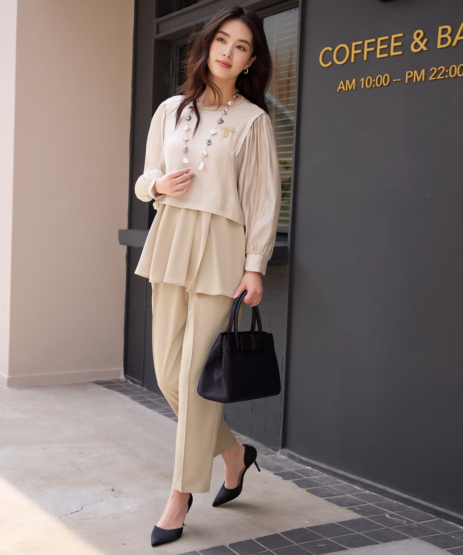 ドレスプラス DRESS+ 着回し自在なペプラムパンツセットアップ (ベージュ) ベージュ