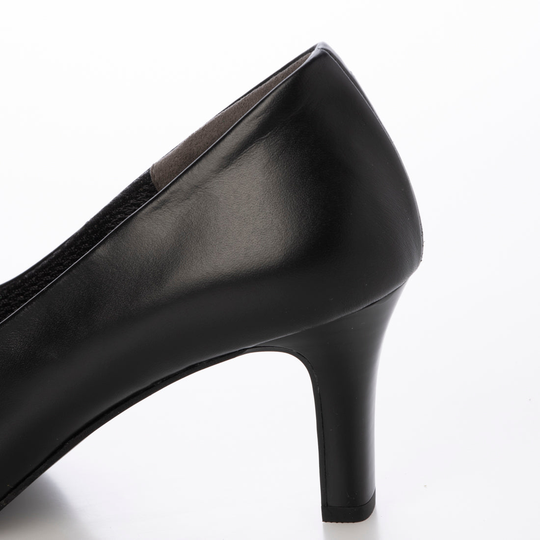 達奇斯 DUCHESS 尖頭平底鞋