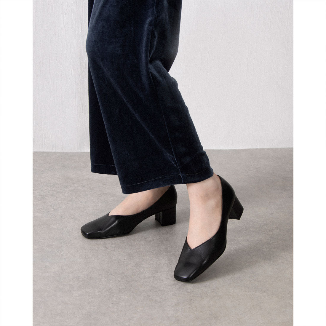 エスプレッソ Espresso 柔らかレザー 楽ちんローヒール プレーンコンフォートパンプス