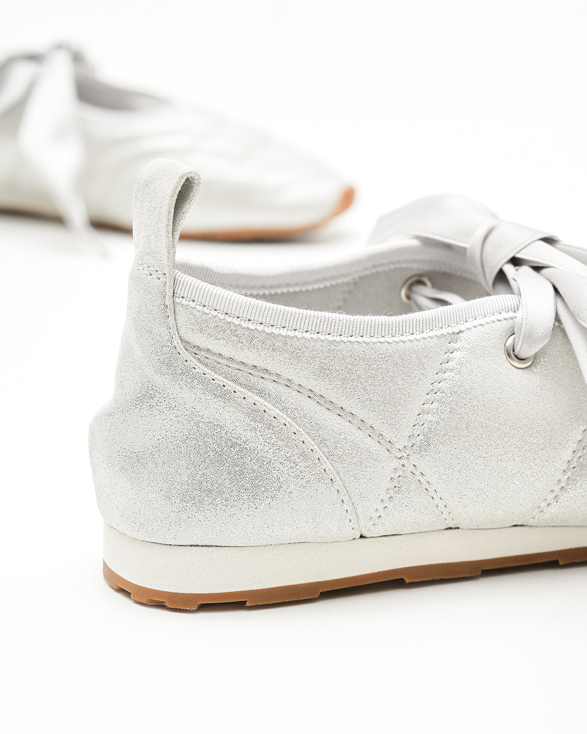 エマ フランシス Emma Francis レースアップ バレエ スニーカー (シルバー マイラー) シルバー マイラー