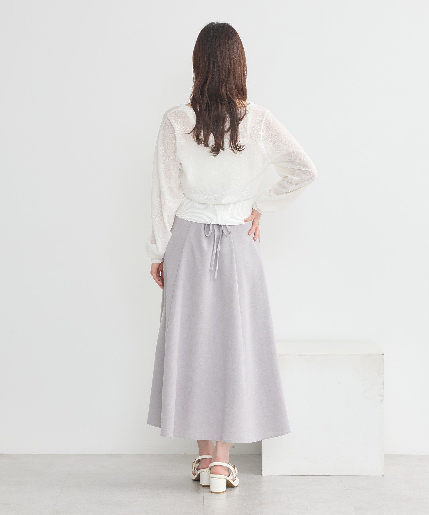 アースミュージックアンドエコロジー earth music&ecology シアーラメVネックカーディガン (ブラック) ブラック