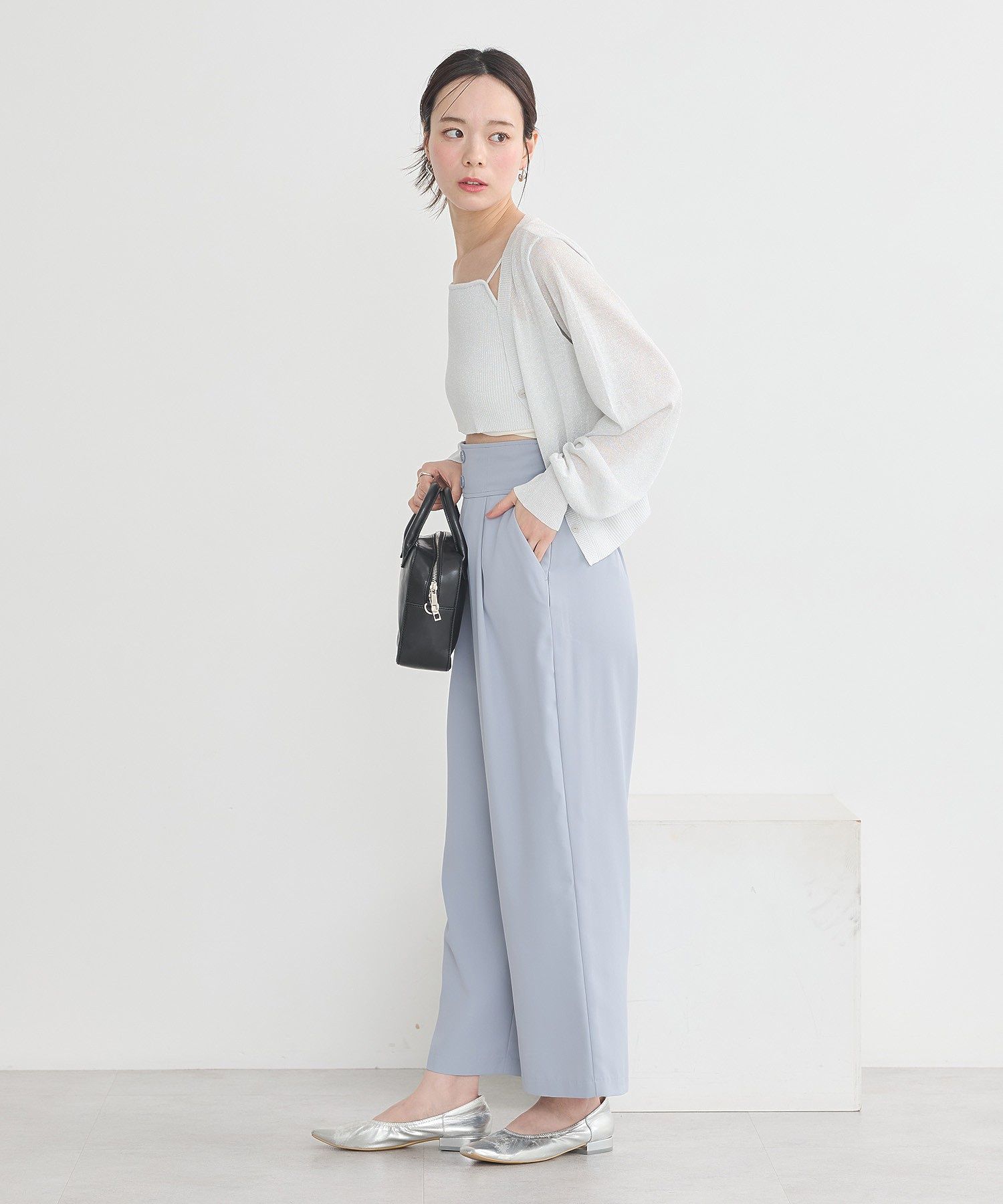 アースミュージックアンドエコロジー earth music&ecology シアーラメVネックカーディガン (ブラック) ブラック