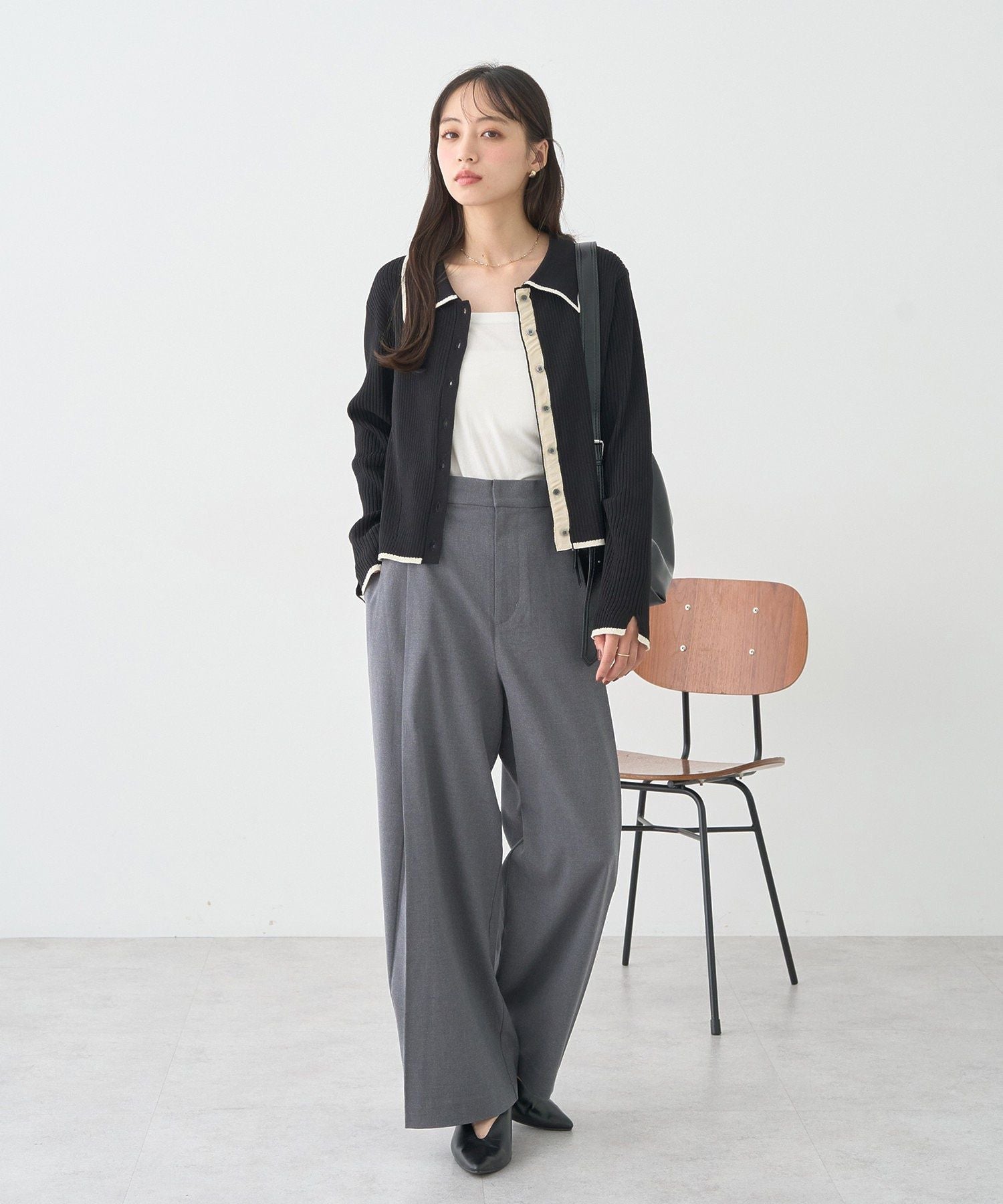 アースミュージックアンドエコロジー earth music&ecology ウエストタブタックパンツ (ブラック) ブラック