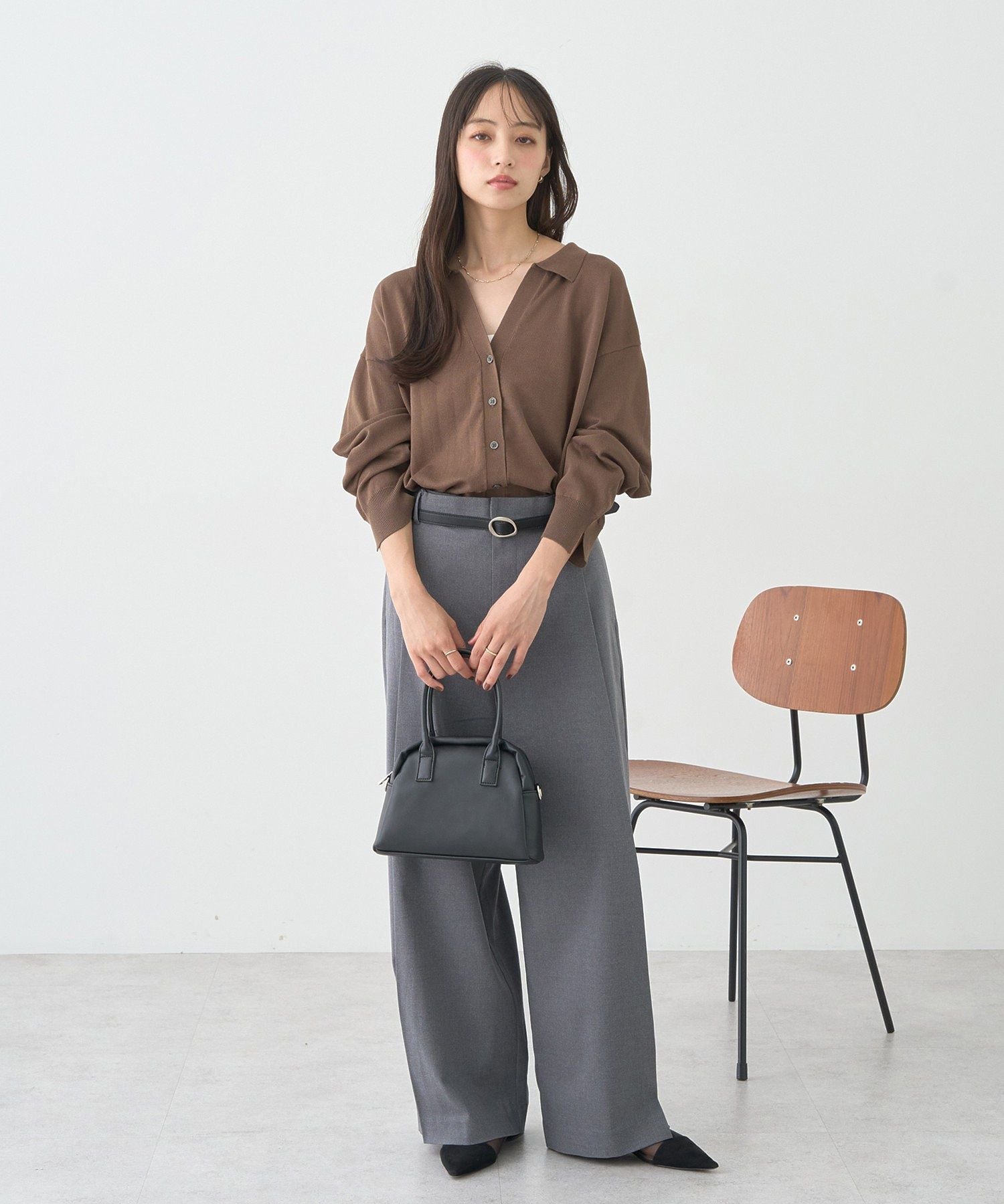 アースミュージックアンドエコロジー earth music&ecology ウエストタブタックパンツ (ブラック) ブラック