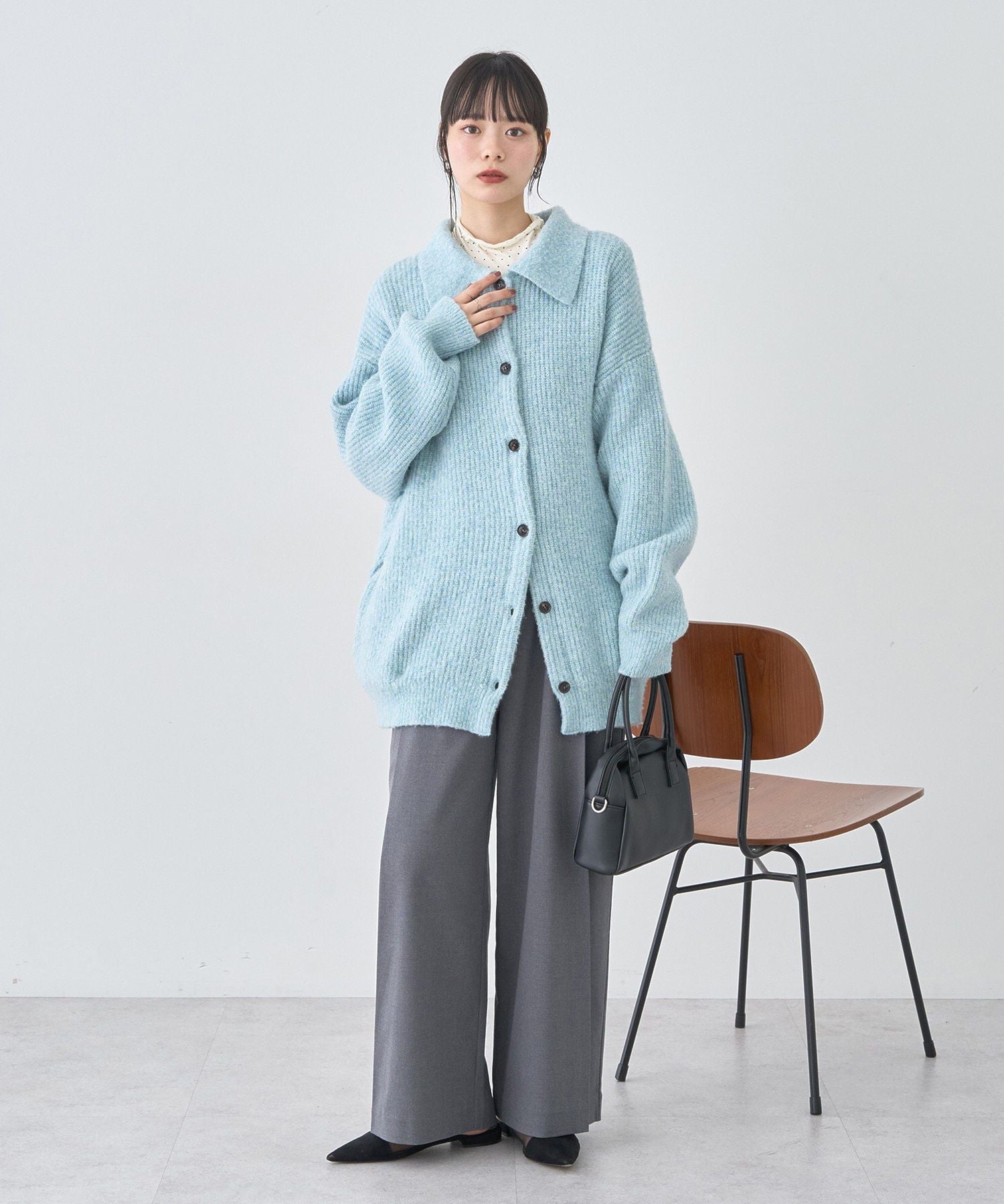 アースミュージックアンドエコロジー earth music&ecology ウエストタブタックパンツ (ブラック) ブラック