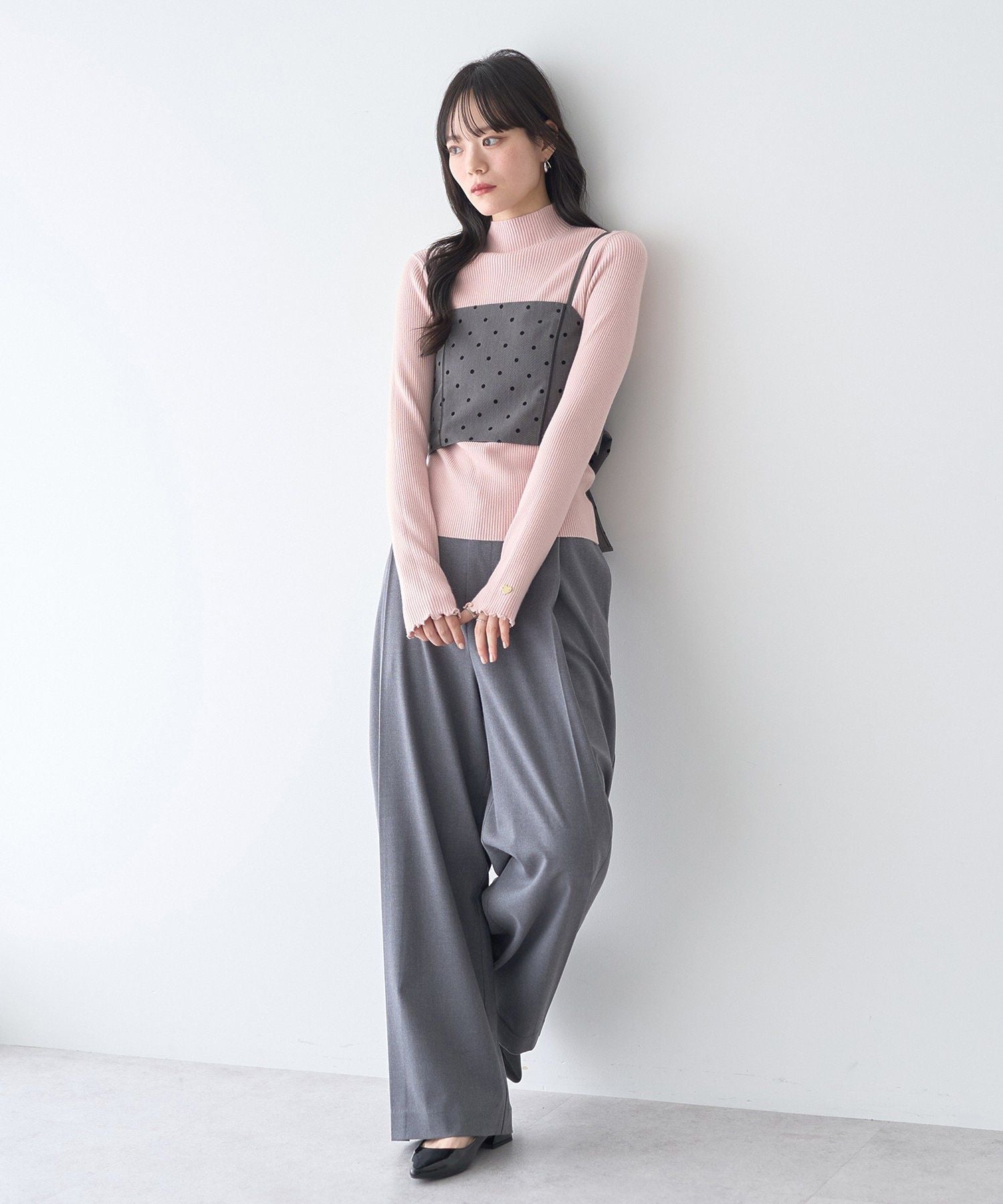 アースミュージックアンドエコロジー earth music&ecology ウエストタブタックパンツ (ブラック) ブラック