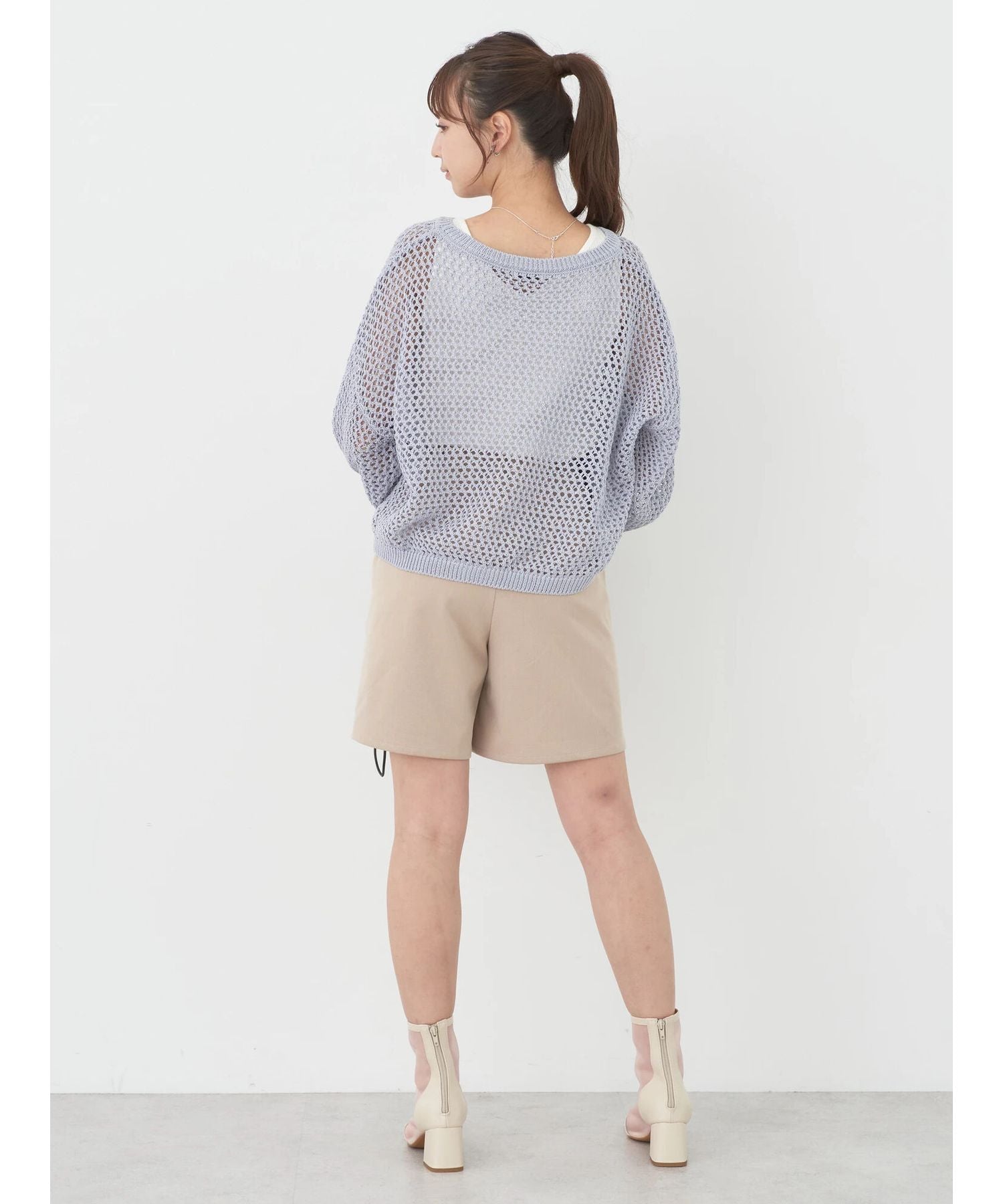 アースミュージックアンドエコロジー earth music&ecology スパンコールショートゆるニット (ブラック) ブラック