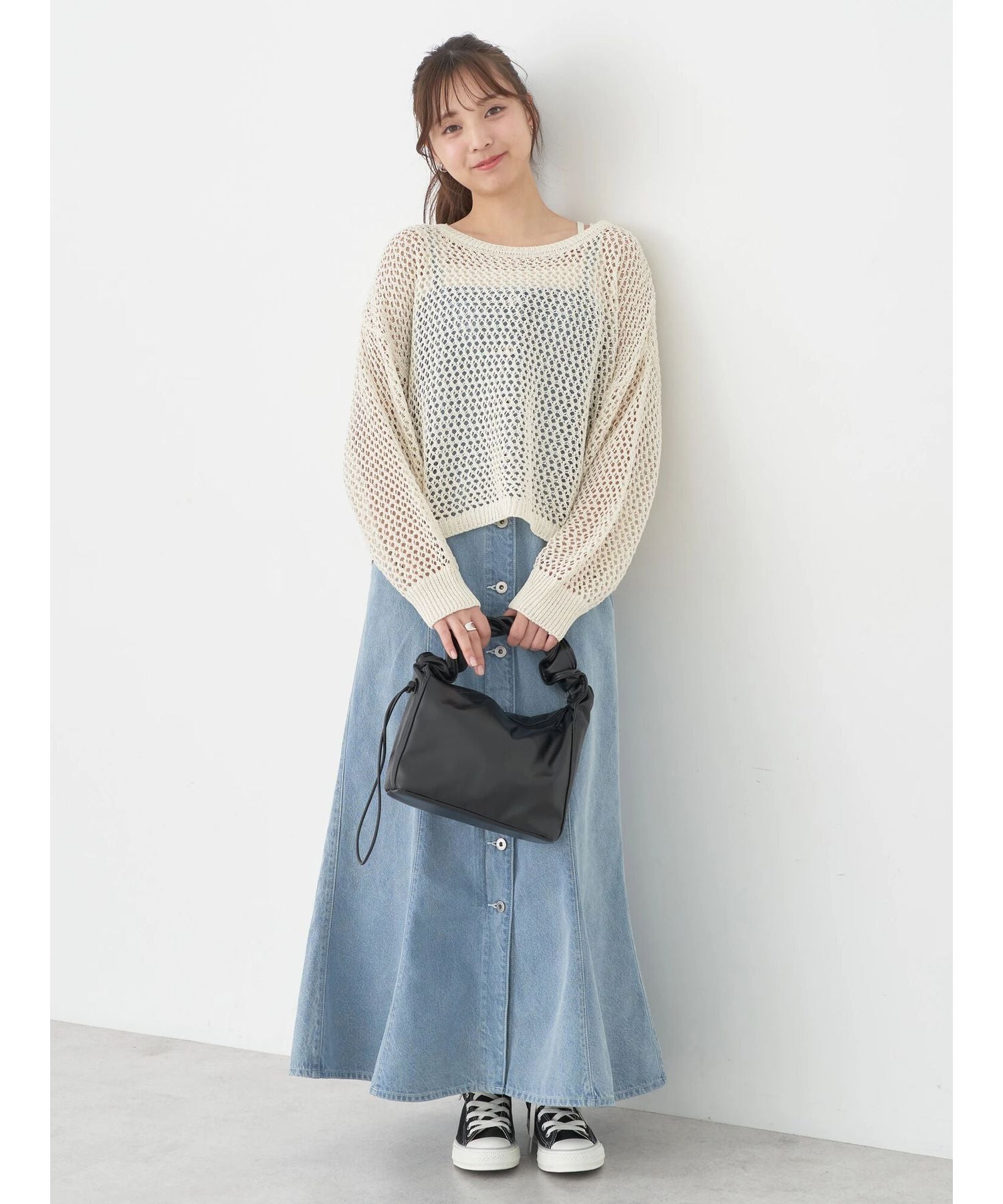 アースミュージックアンドエコロジー earth music&ecology スパンコールショートゆるニット (ブラック) ブラック