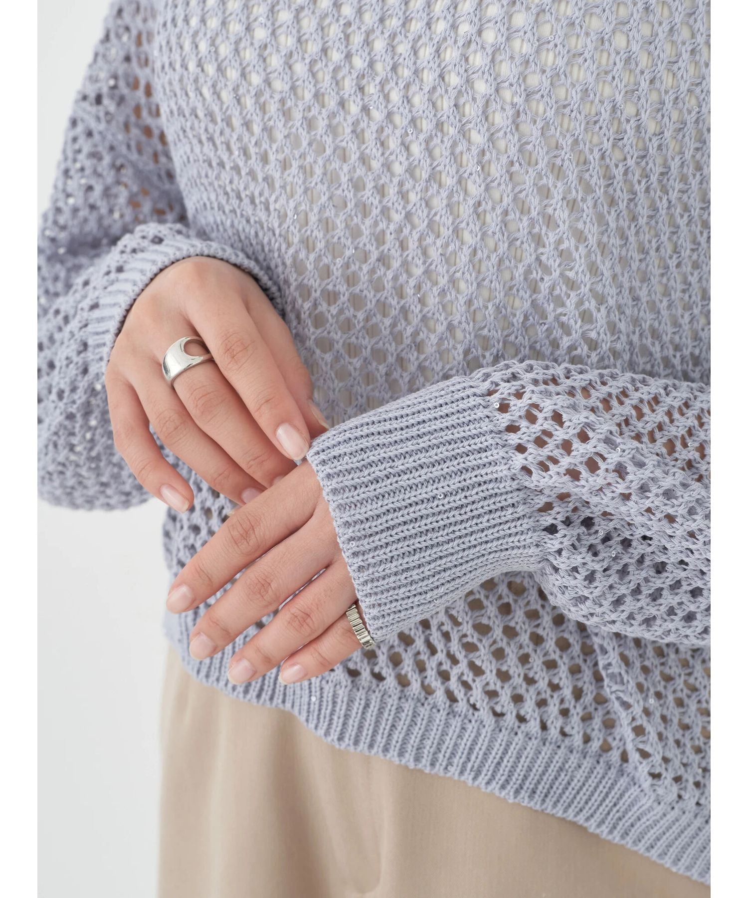 アースミュージックアンドエコロジー earth music&ecology スパンコールショートゆるニット (ブラック) ブラック