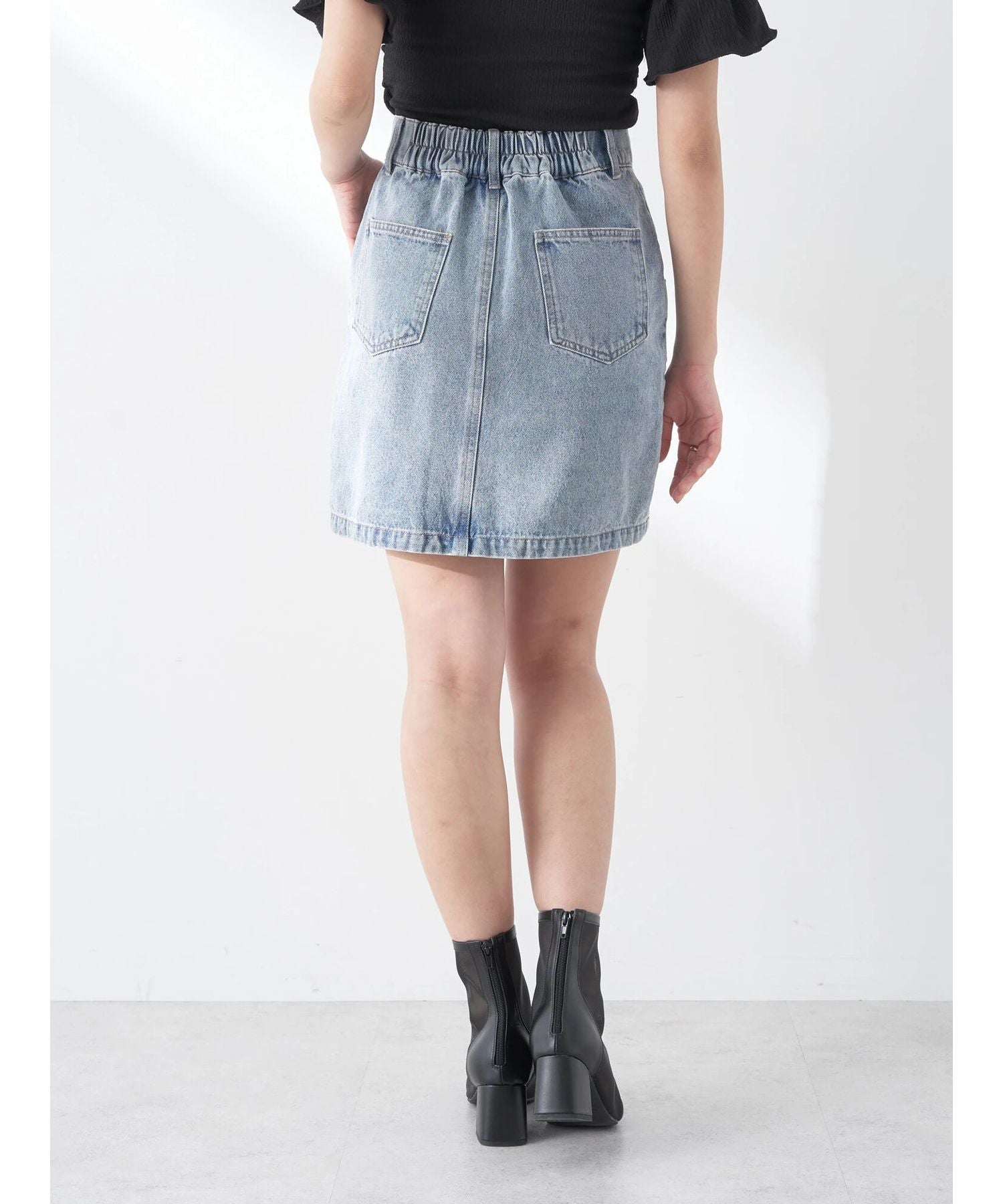 アースミュージックアンドエコロジー earth music&ecology ビジューデニムミニスカート (ライトインディゴ) ライトインディゴ