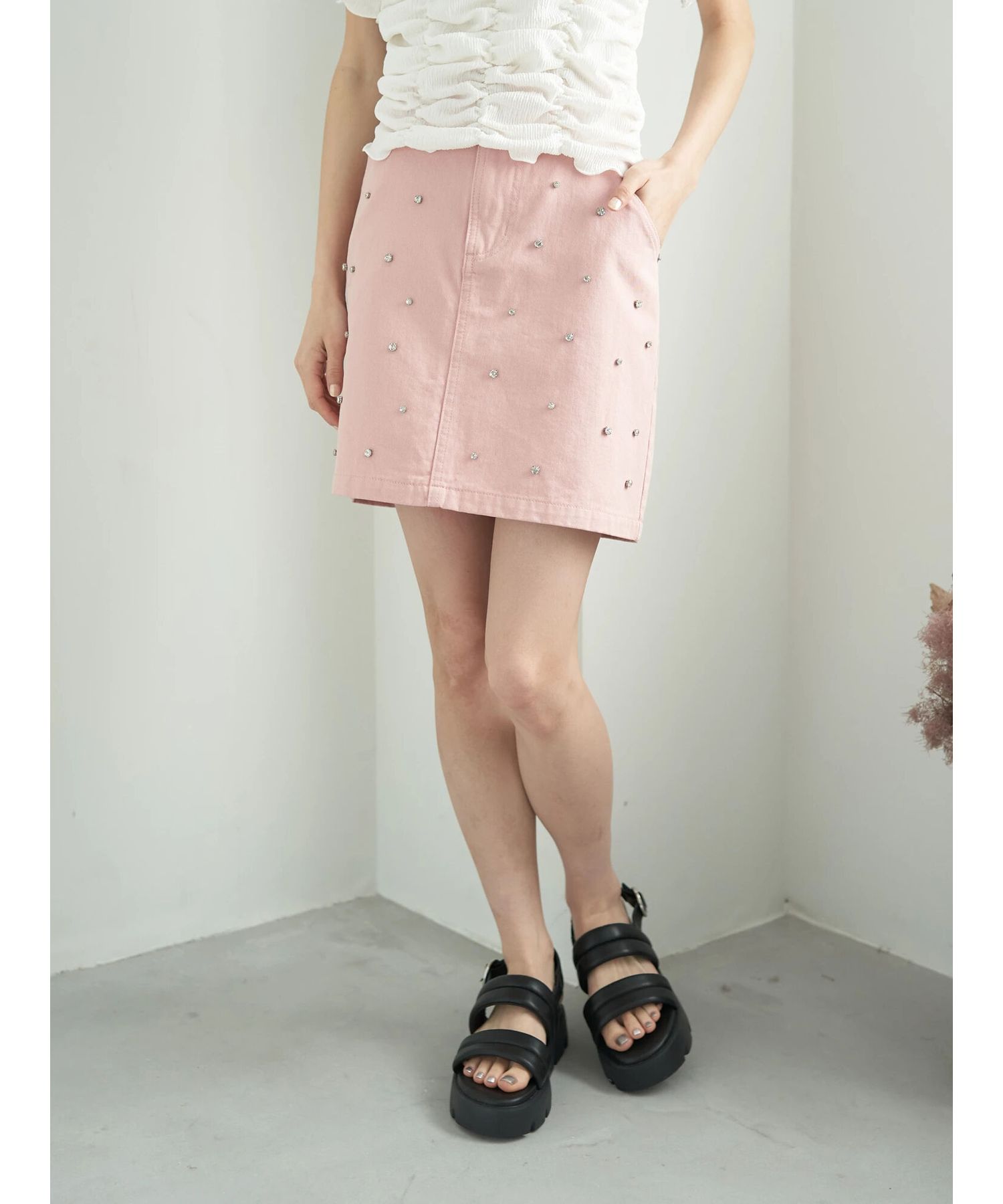 アースミュージックアンドエコロジー earth music&ecology ビジューデニムミニスカート (ライトインディゴ) ライトインディゴ