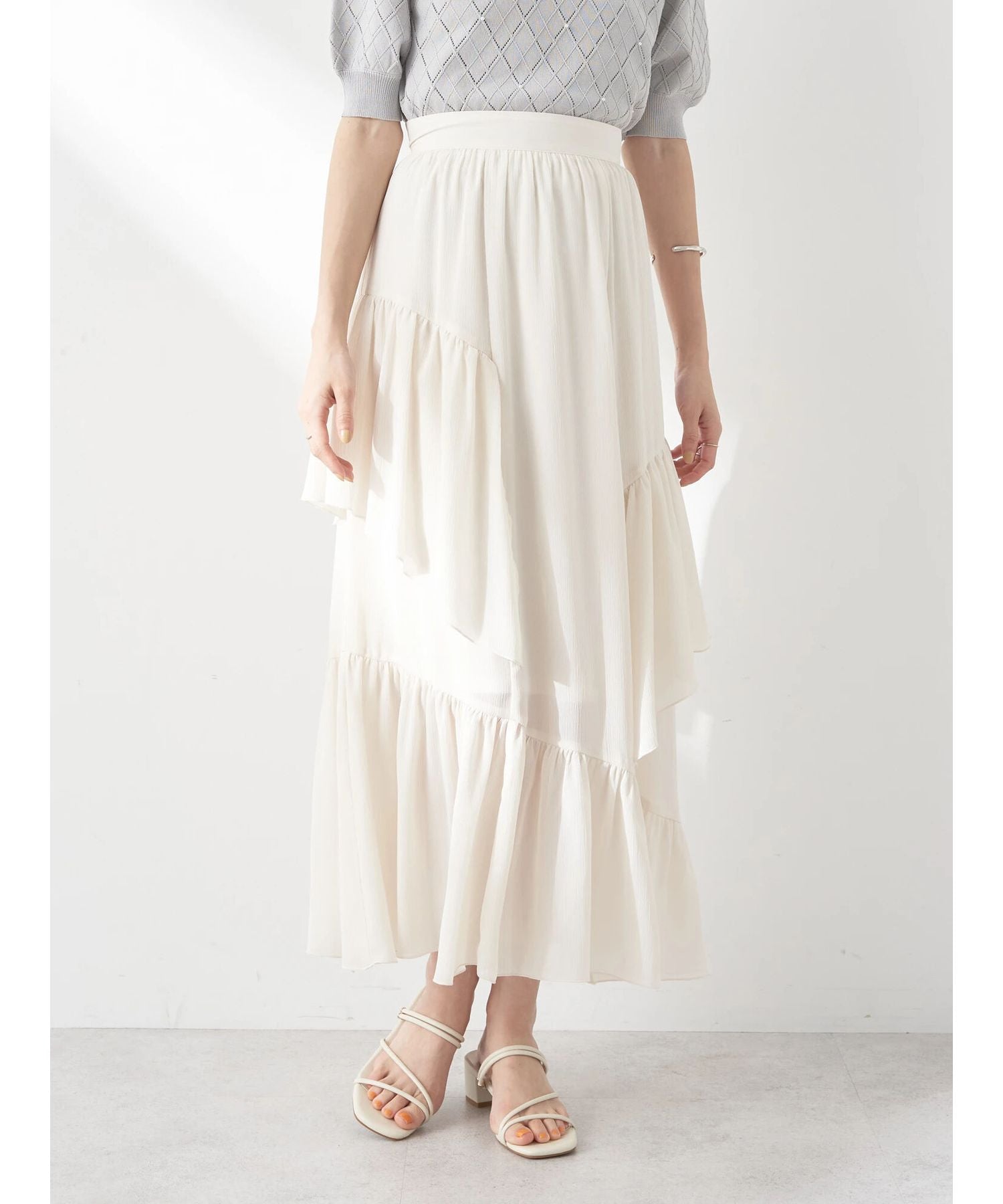 アースミュージックアンドエコロジー earth music&ecology シアー楊柳アシメティアードスカート (ライトグレー) ライトグレー