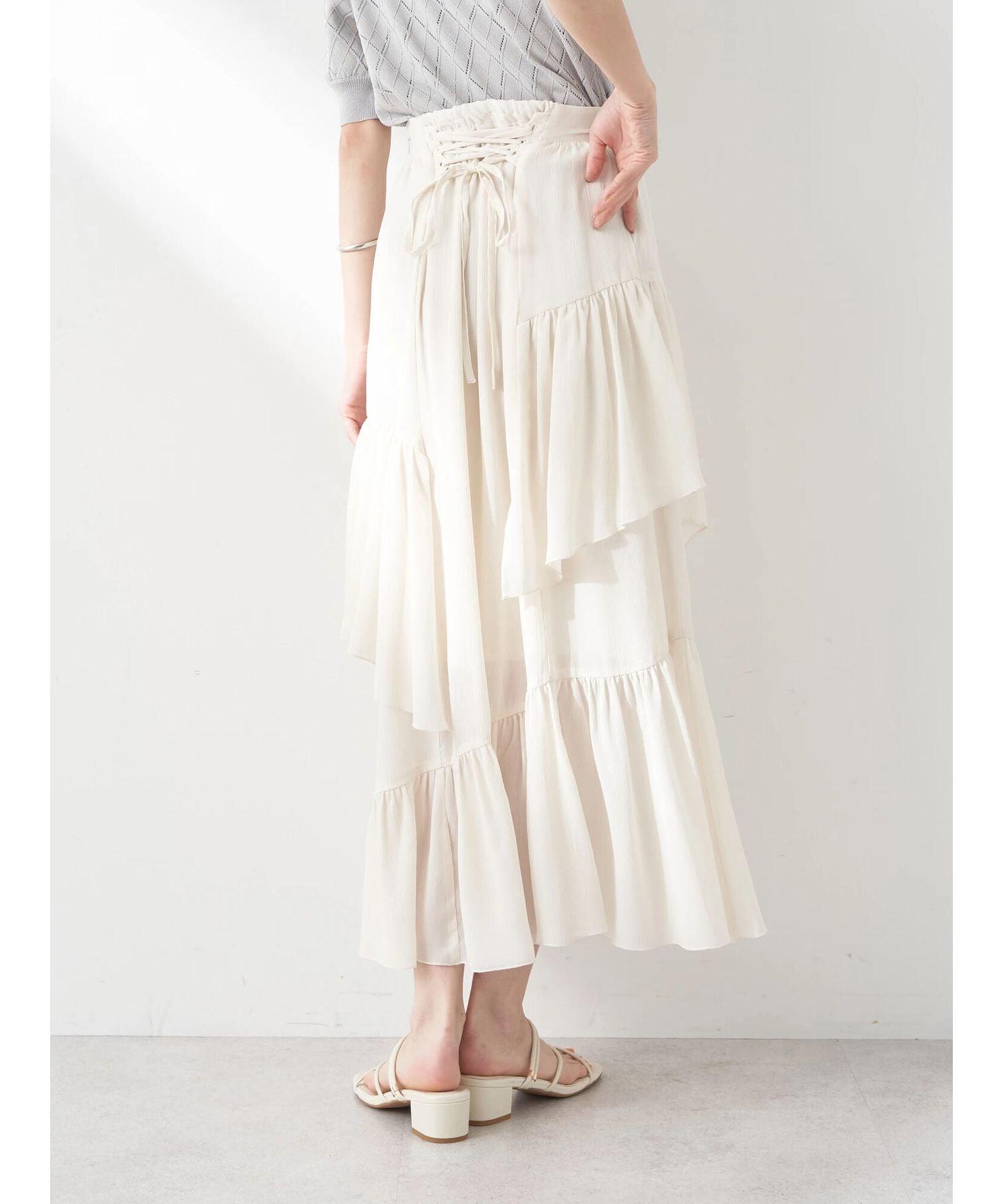 アースミュージックアンドエコロジー earth music&ecology シアー楊柳アシメティアードスカート (ライトグレー) ライトグレー