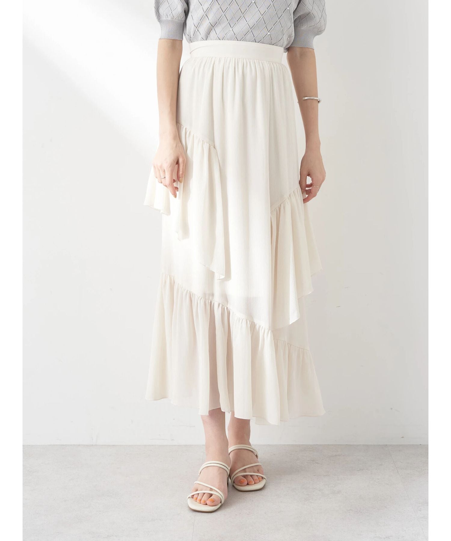 アースミュージックアンドエコロジー earth music&ecology シアー楊柳アシメティアードスカート (オフホワイト) オフホワイト