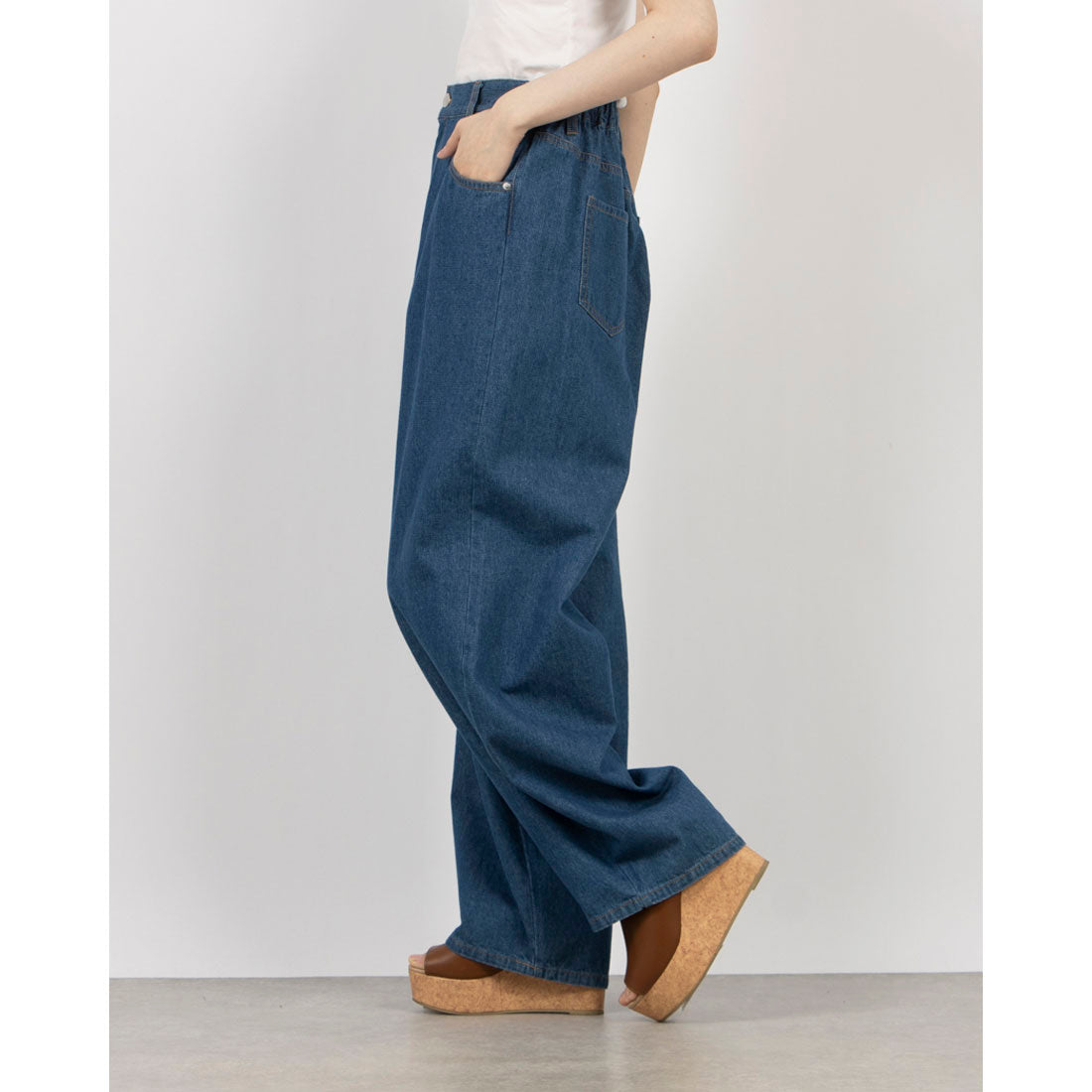 エグランティーヌ EGLANTINE カーブデニムパンツ (ブルー) ブルー