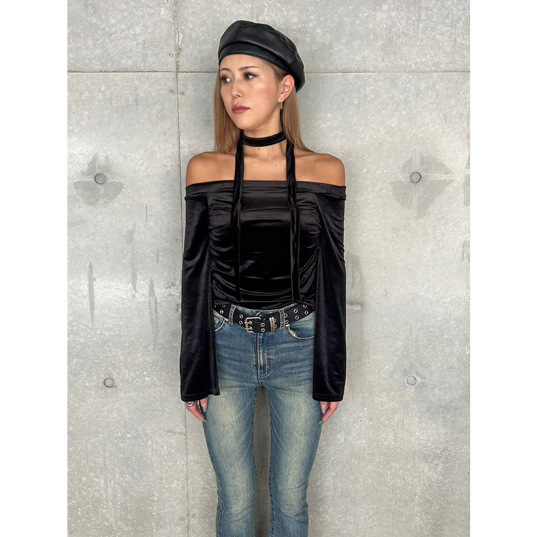 EGOIST EGOIST Off-Shoulder Velour Top with Stole